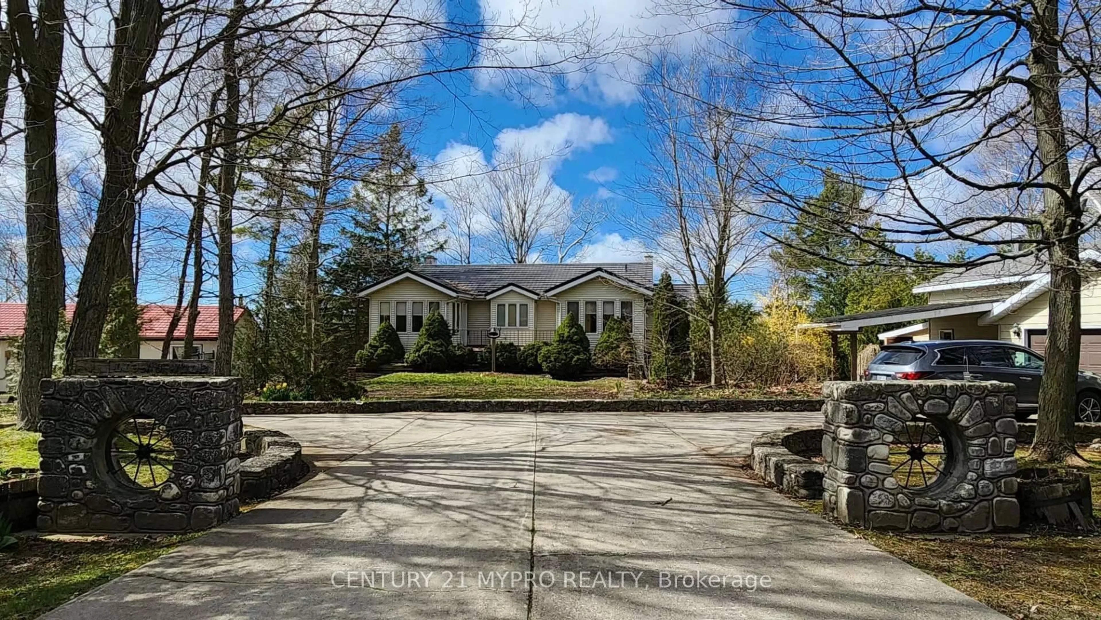 A pic from outside/outdoor area/front of a property/back of a property/a pic from drone, street for 66 Moore St, Northern Bruce Peninsula Ontario N0H 1W0