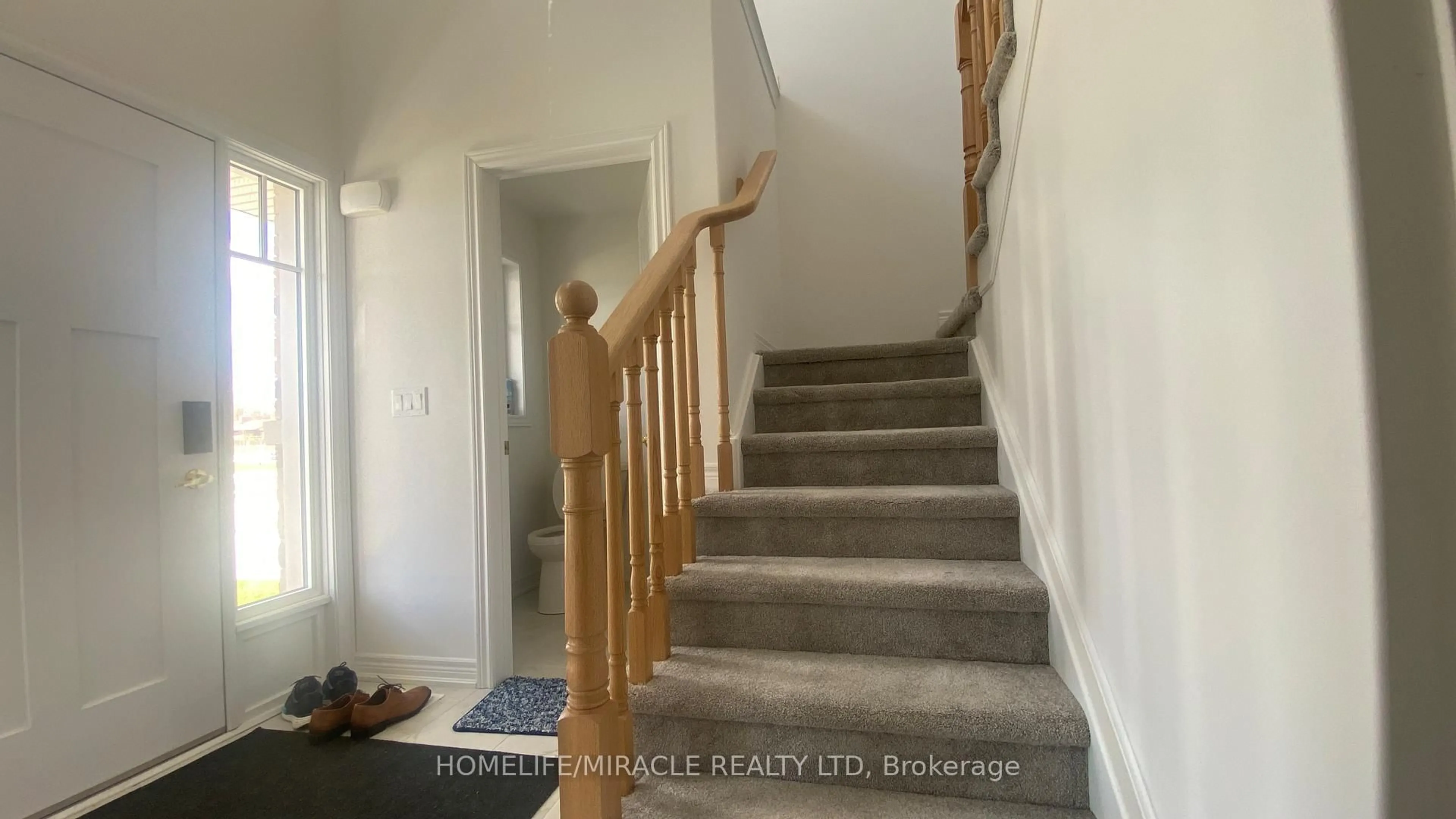 Stairs for 143 Devonleigh Gate, Grey Highlands Ontario N0C 1H0