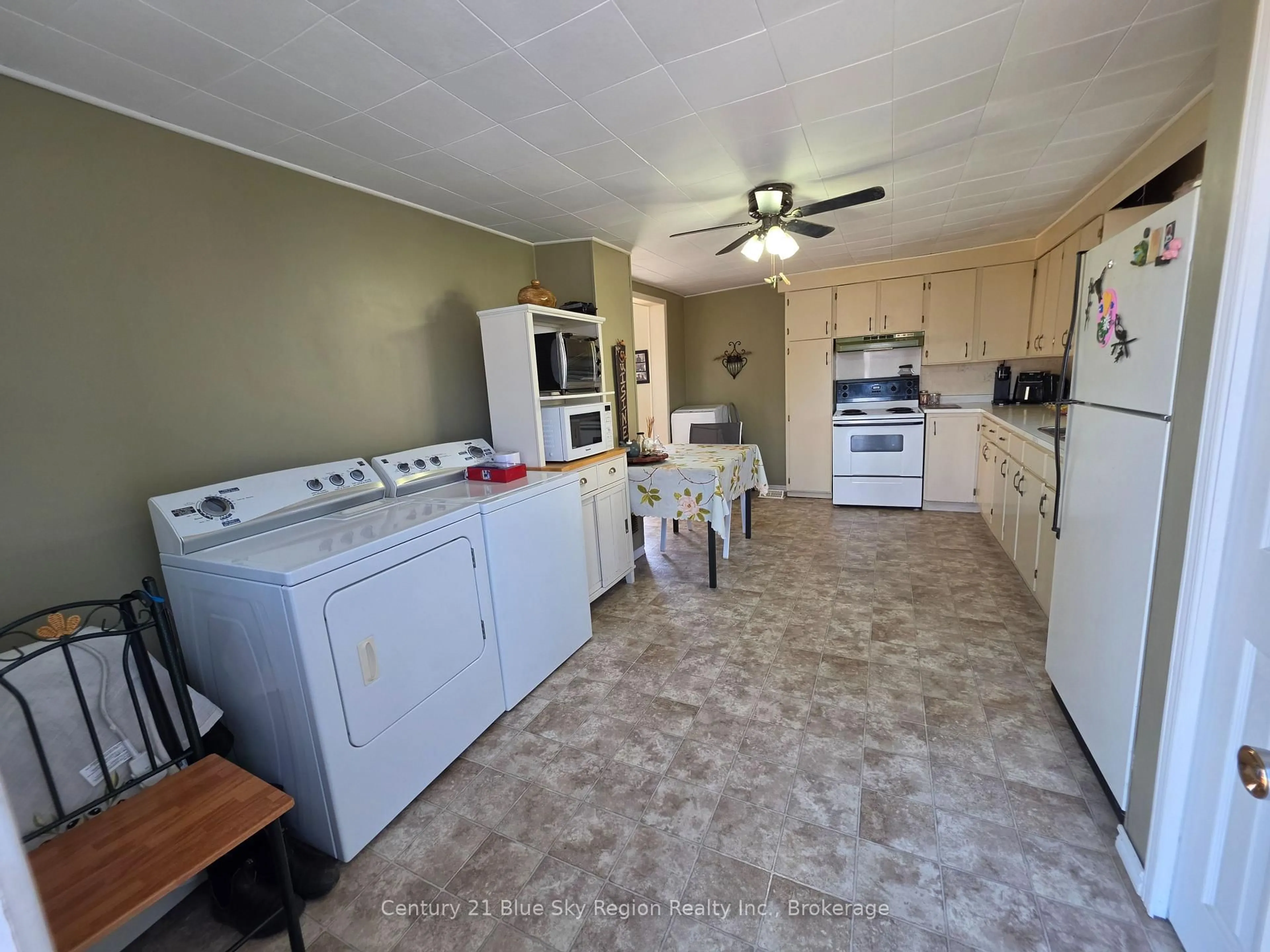 Unknown for 19 Gingras Ave, West Nipissing Ontario P0H 2M0