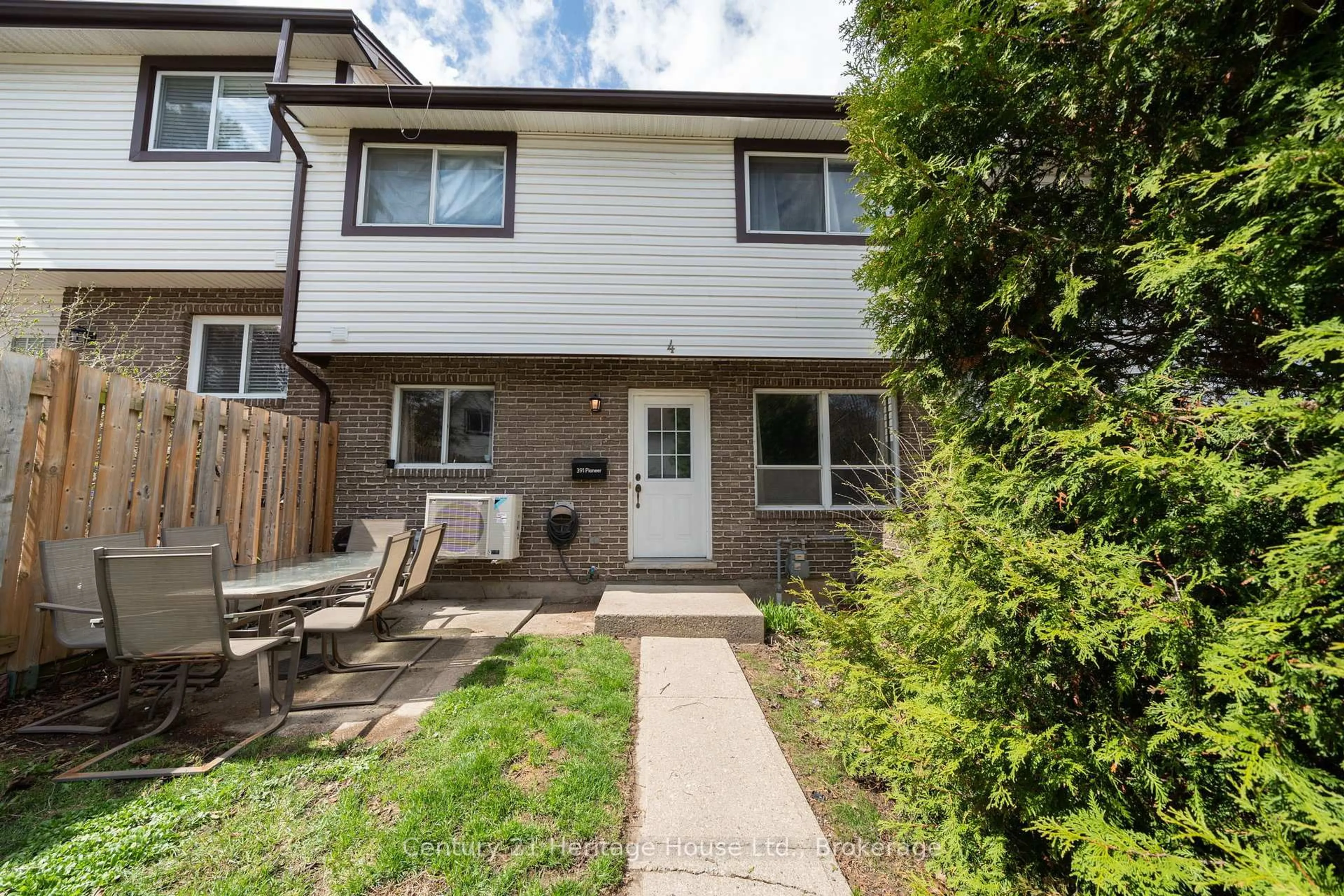 A pic from outside/outdoor area/front of a property/back of a property/a pic from drone, street for 391 Pioneer Dr #4, Kitchener Ontario N2P 1L8