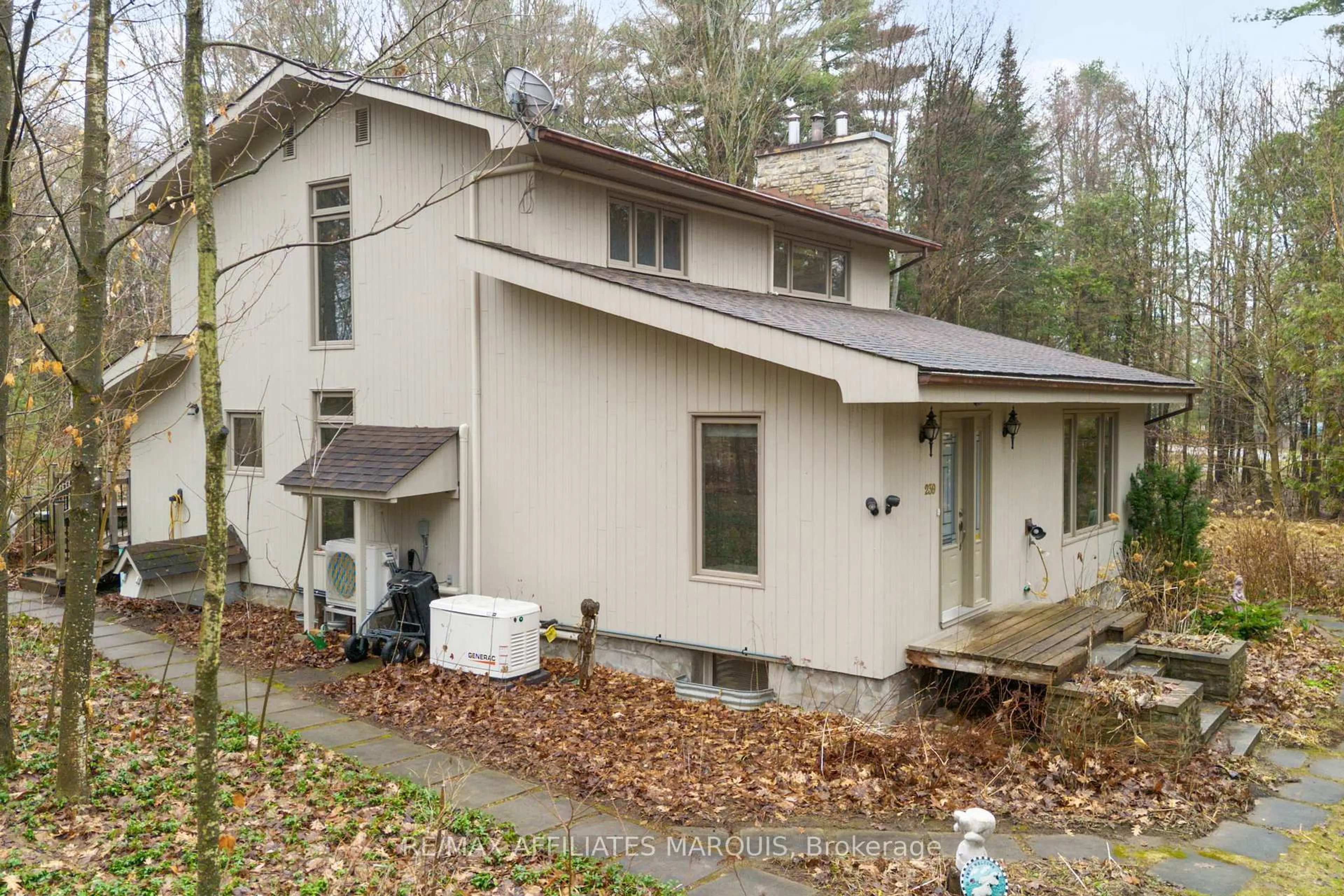 Unknown for 239 Bay Rd, Rideau Lakes Ontario K0G 1L0