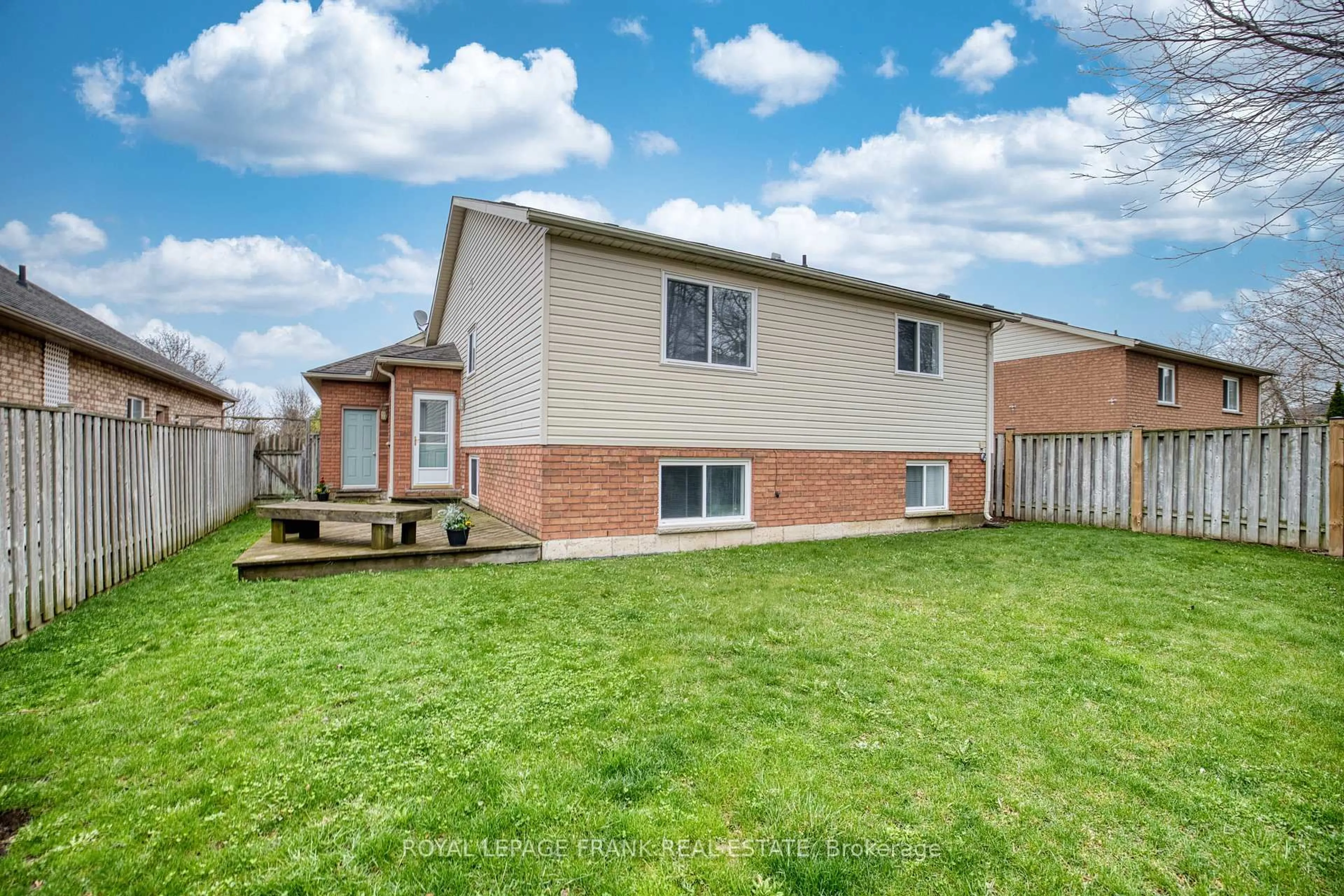 Unknown for 4112 Walcot Crt, Lincoln Ontario L3J 0L9