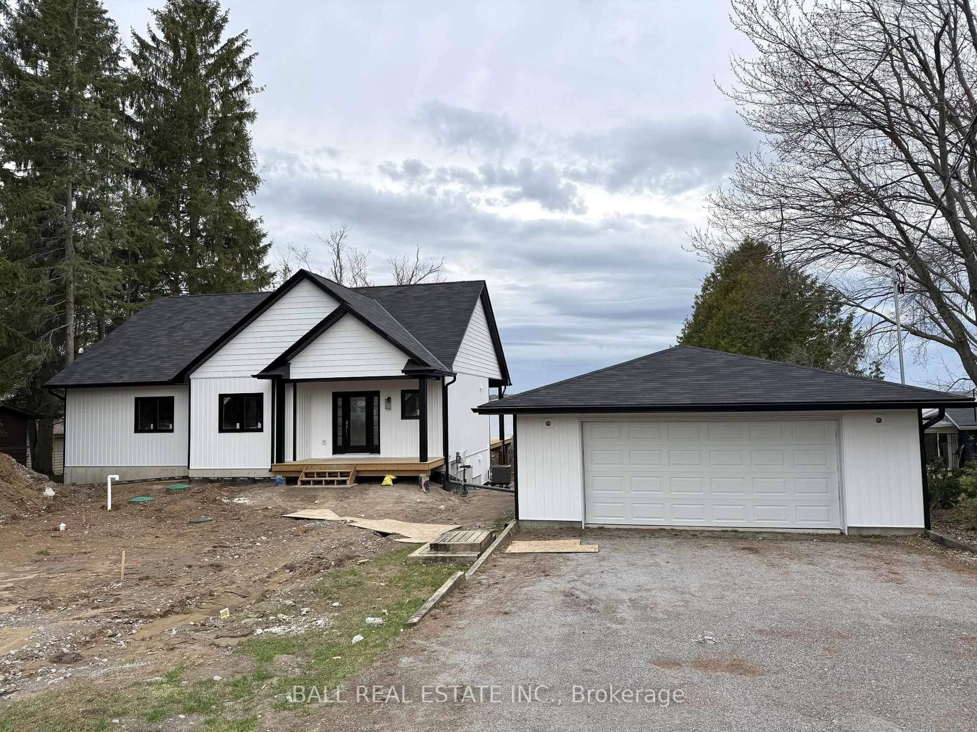 A pic from outside/outdoor area/front of a property/back of a property/a pic from drone, street for 1380 Island View Dr, Selwyn Ontario K0L 1T0