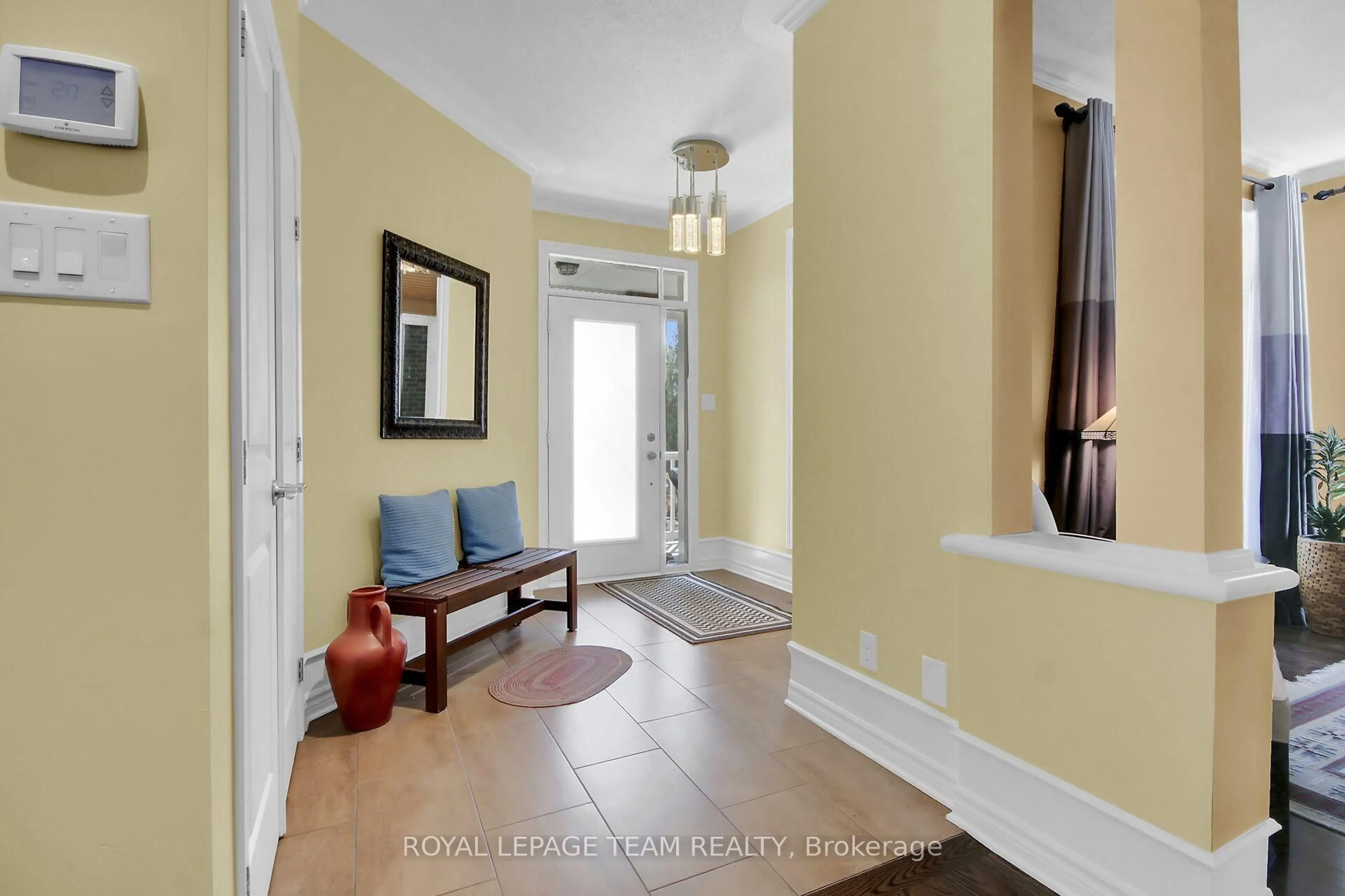 Indoor entryway for 214 Davy St, Kanata Ontario K2M 0H6
