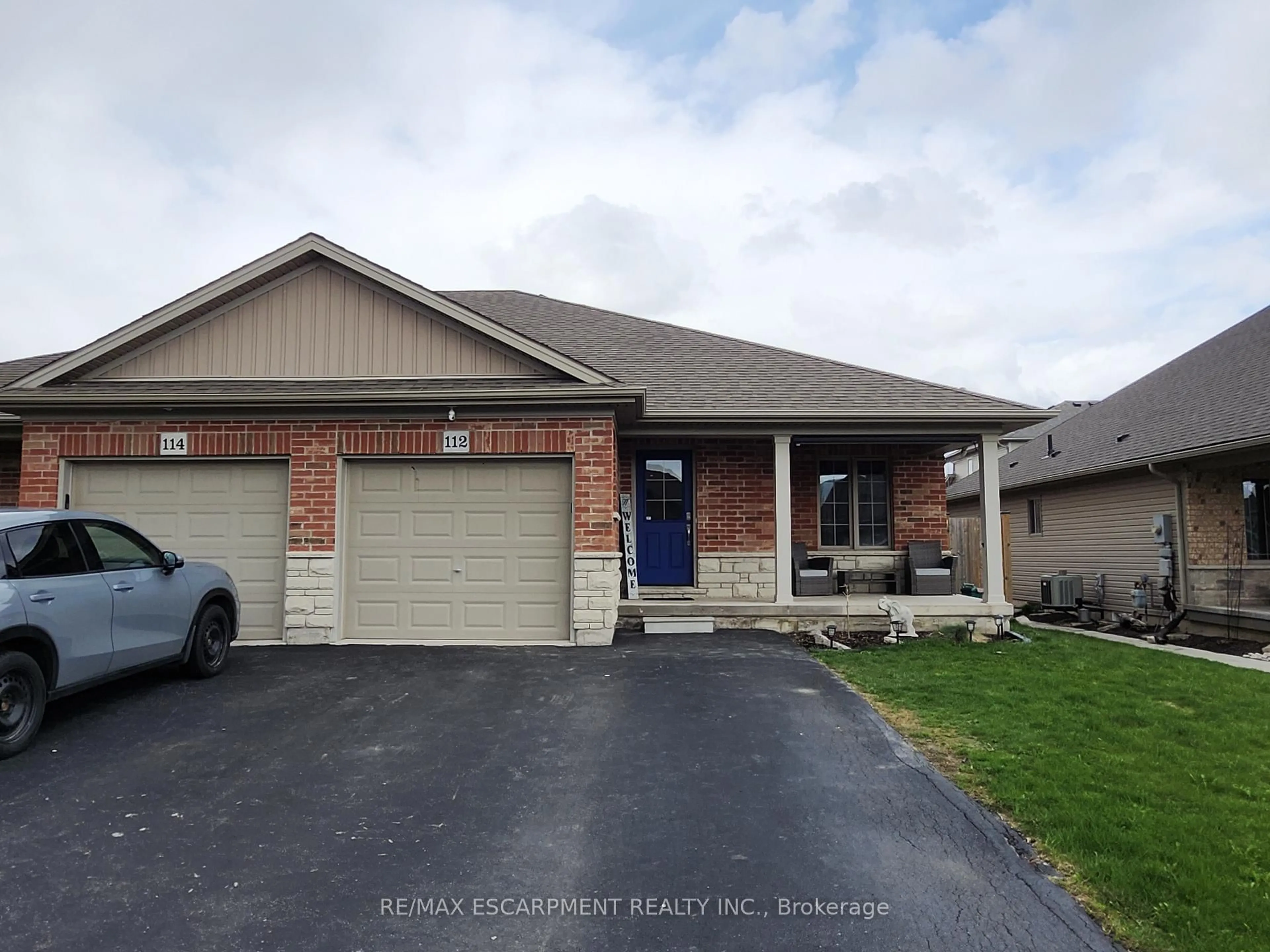 Home with brick exterior material, street for 112 Anastasia Blvd, West Lincoln Ontario L0R 2A0