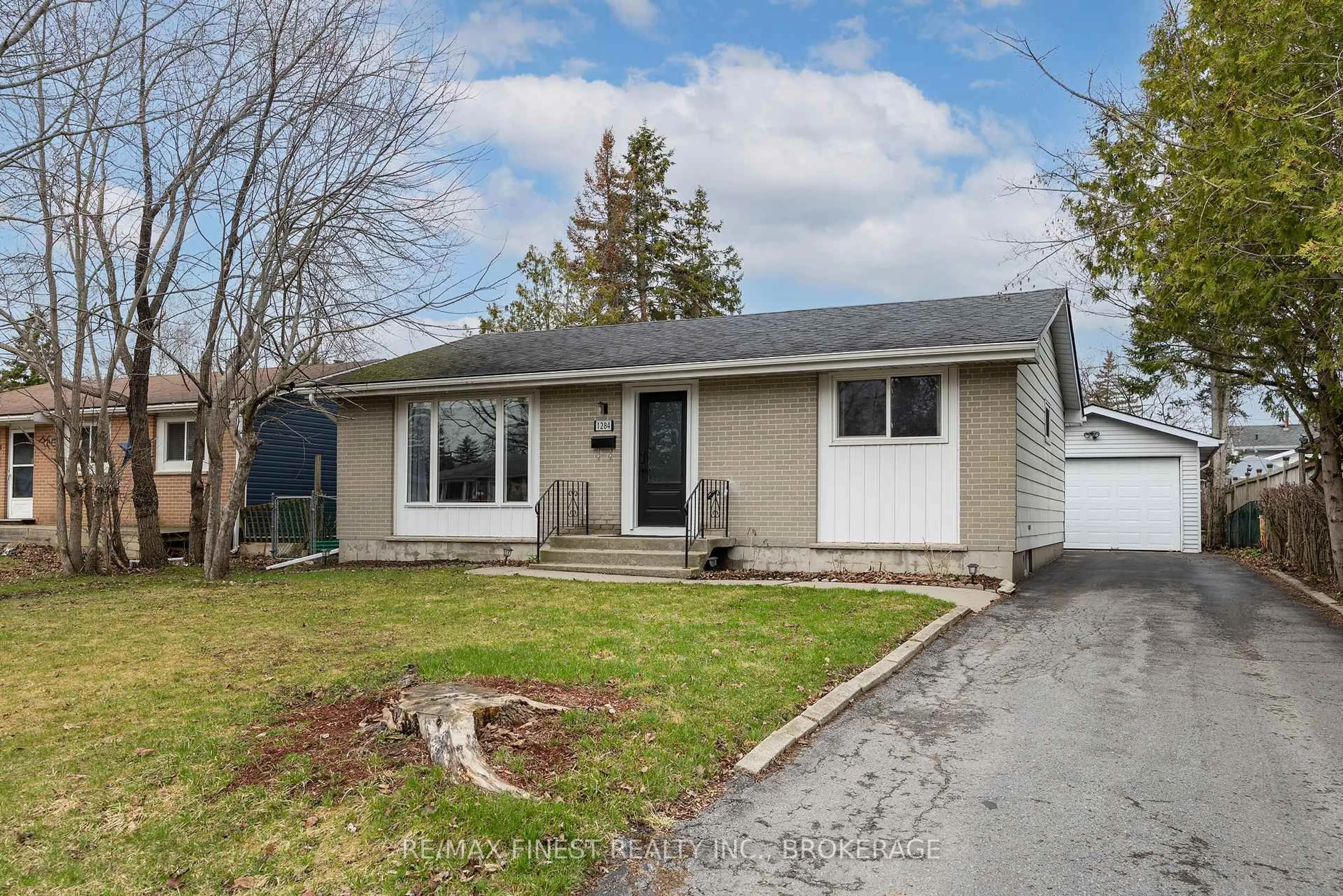 Home with vinyl exterior material, street for 1284 Waverley Cres, Kingston Ontario K7M 6J6