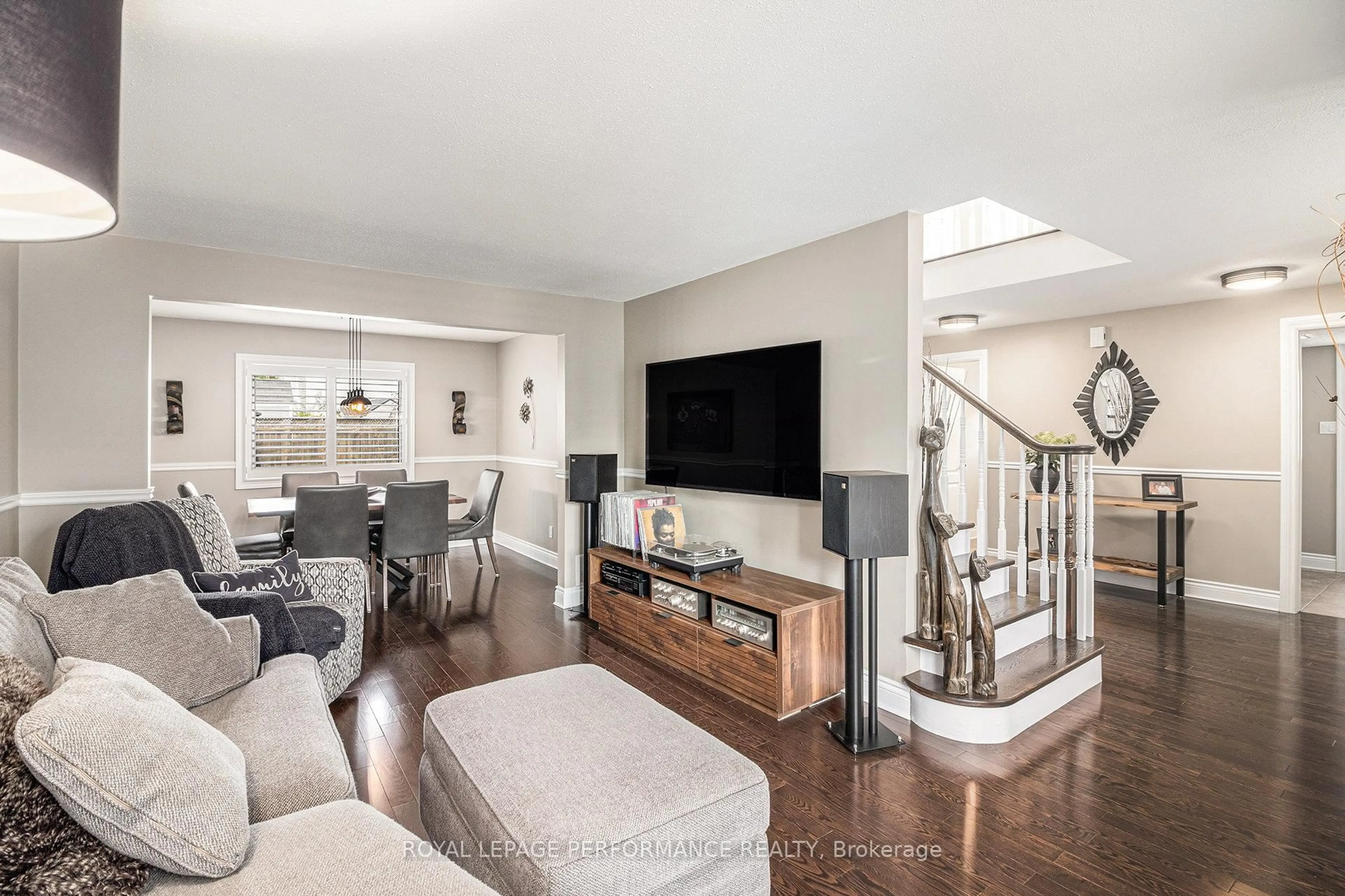 Living room with furniture, unknown for 653 Thicket Way, Ottawa Ontario K4A 3A7