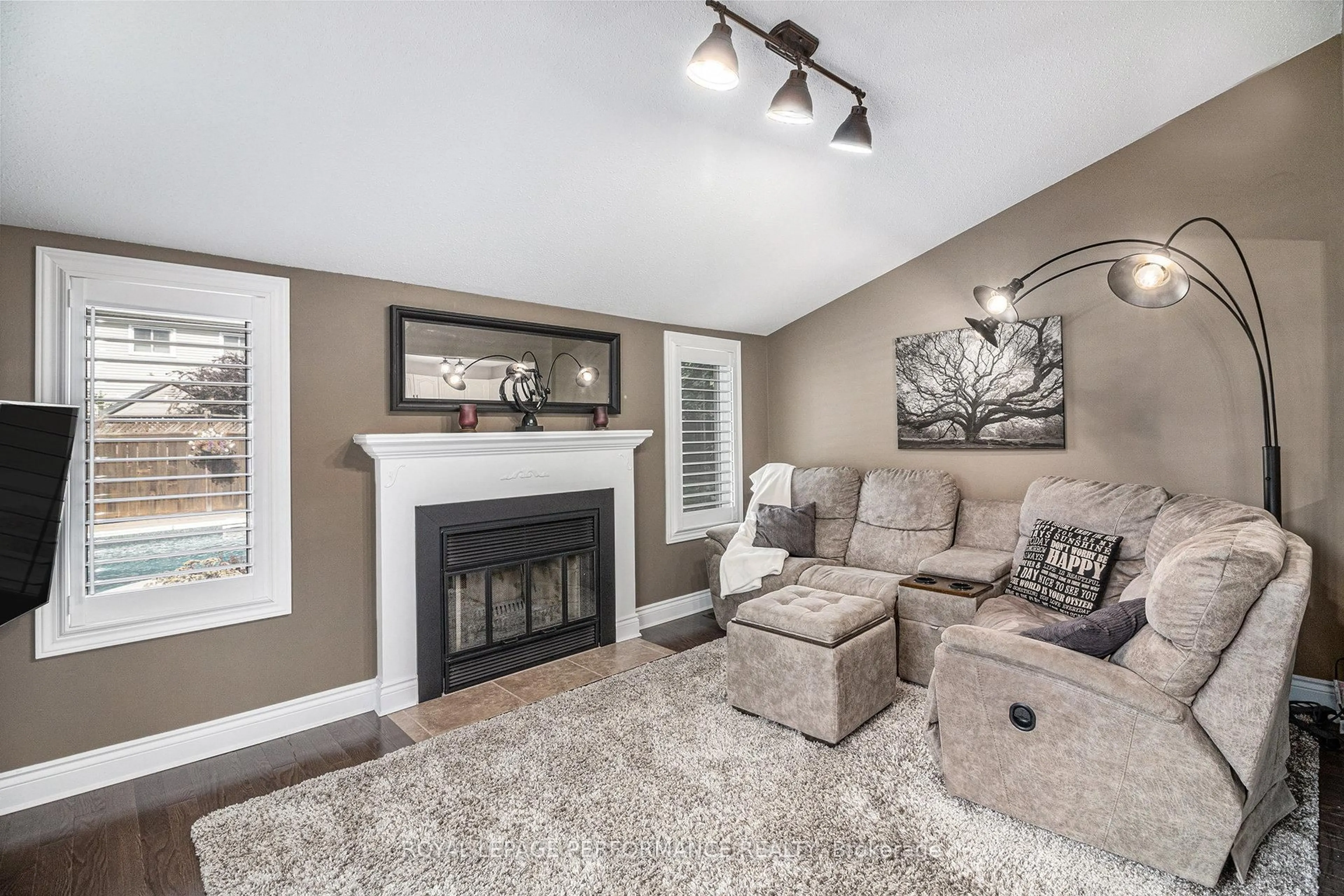 Living room with furniture, carpet floor for 653 Thicket Way, Ottawa Ontario K4A 3A7
