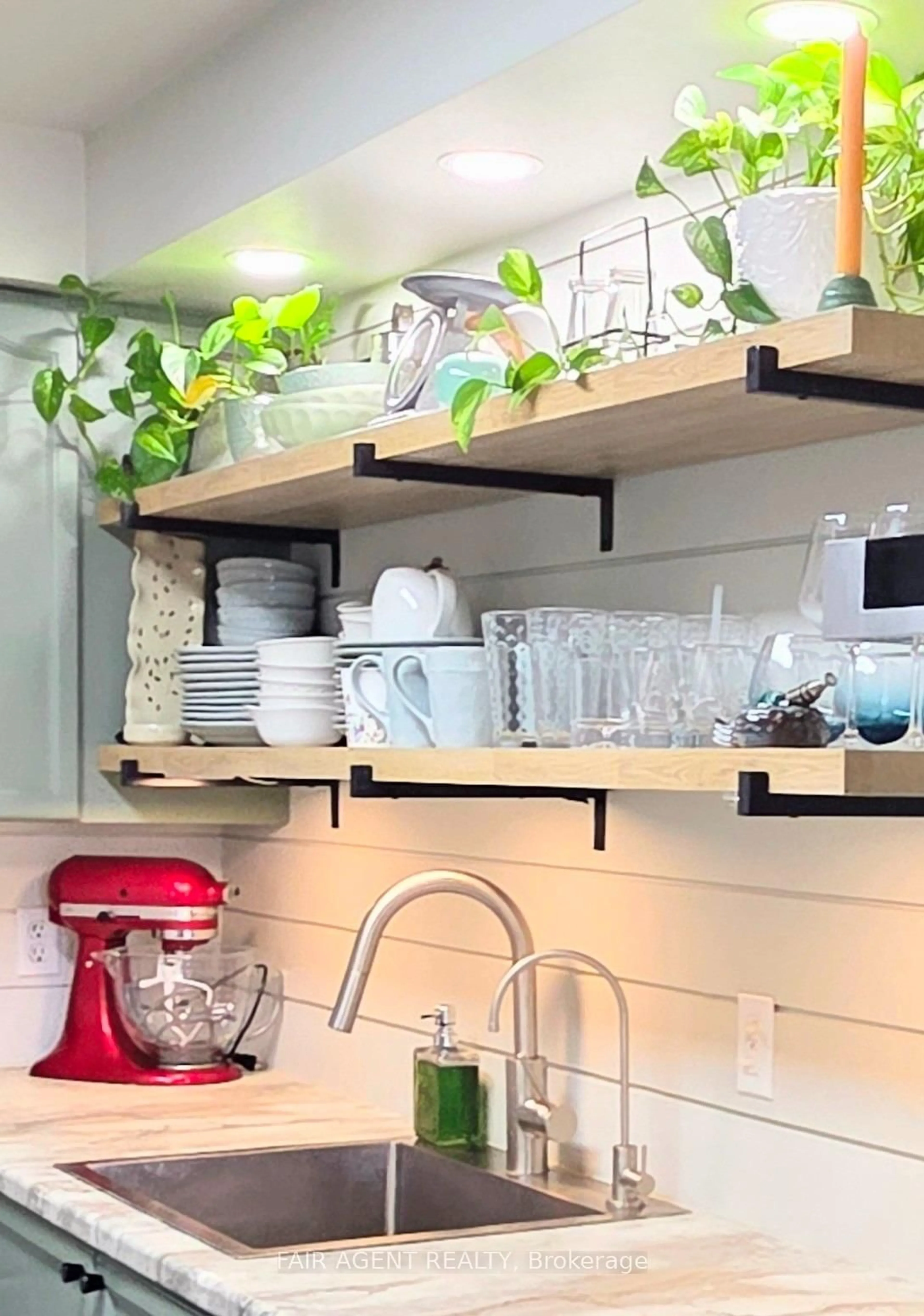 Contemporary kitchen, unknown for 20 Huron St #25, St. Marys Ontario N4X 1C5