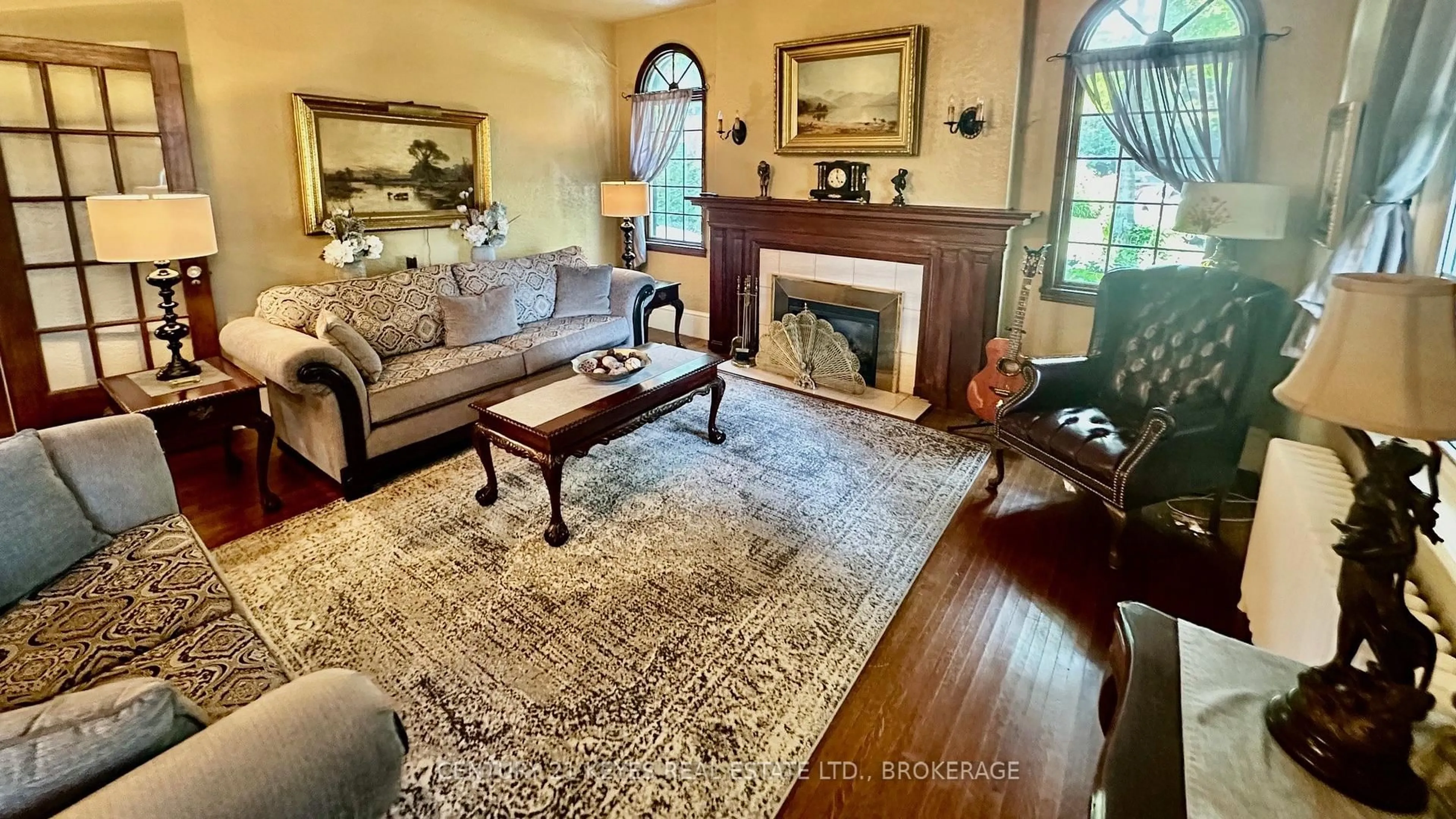 Living room with furniture, unknown for 223 King St, Gananoque Ontario K7G 2G7