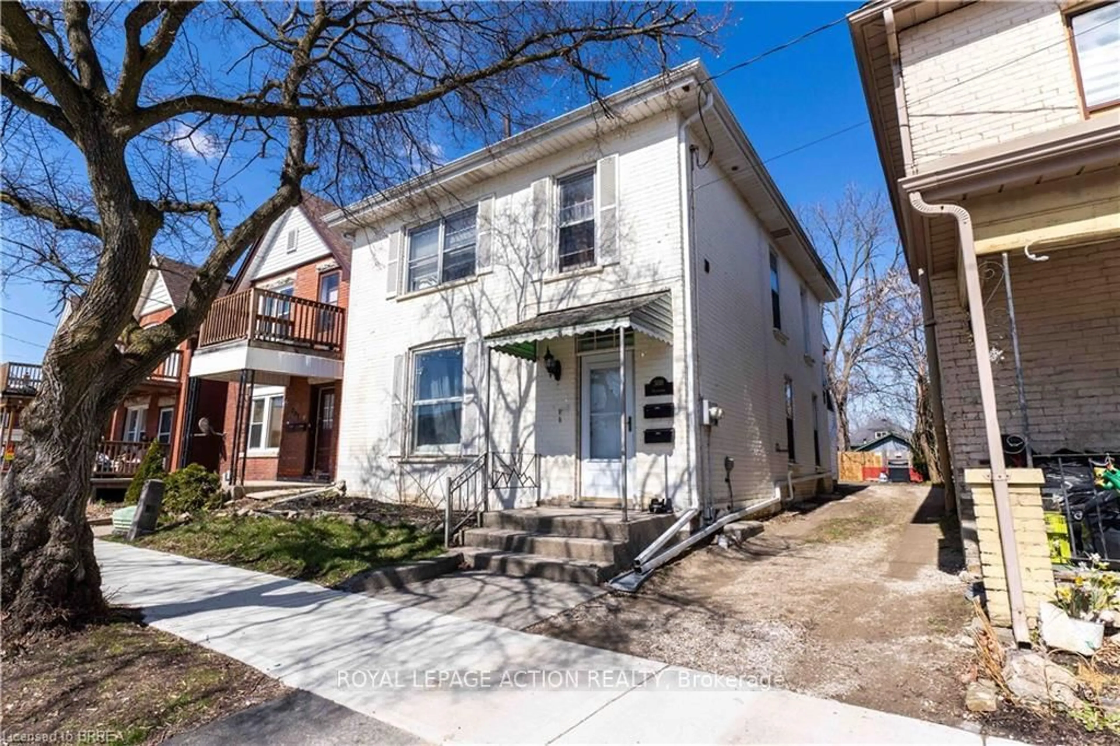 Home with brick exterior material, street for 300 Dalhousie St, Brantford Ontario N3S 3V5