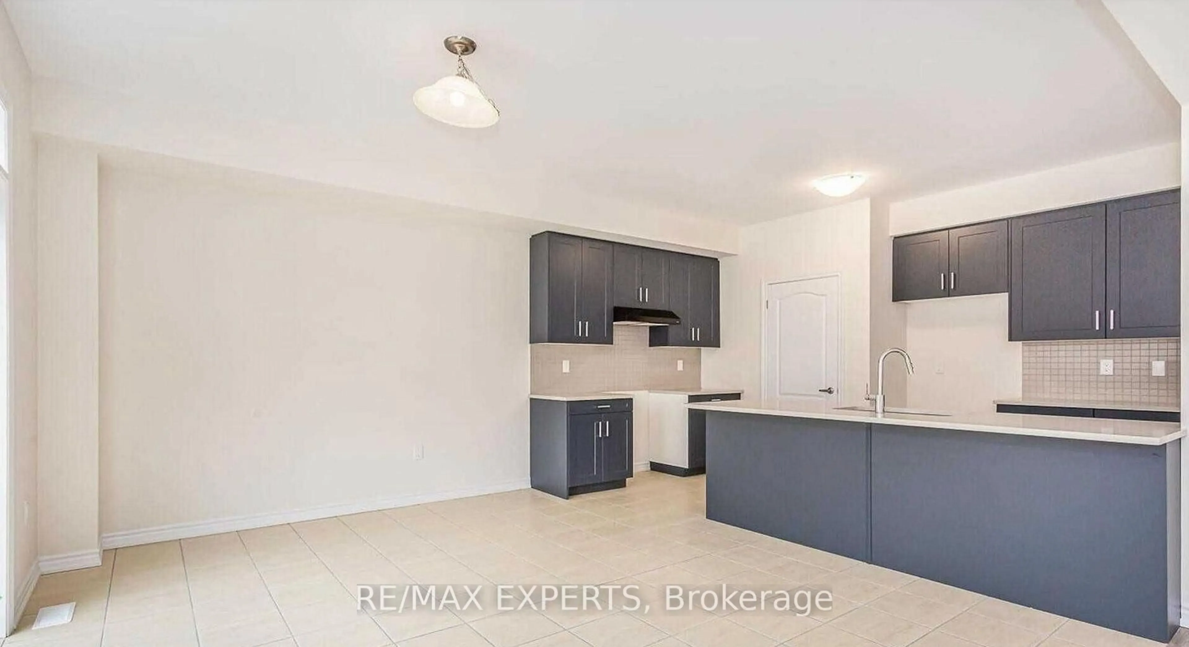 Standard kitchen, unknown for 72 Malcolm Cres, Haldimand Ontario N3W 0E9