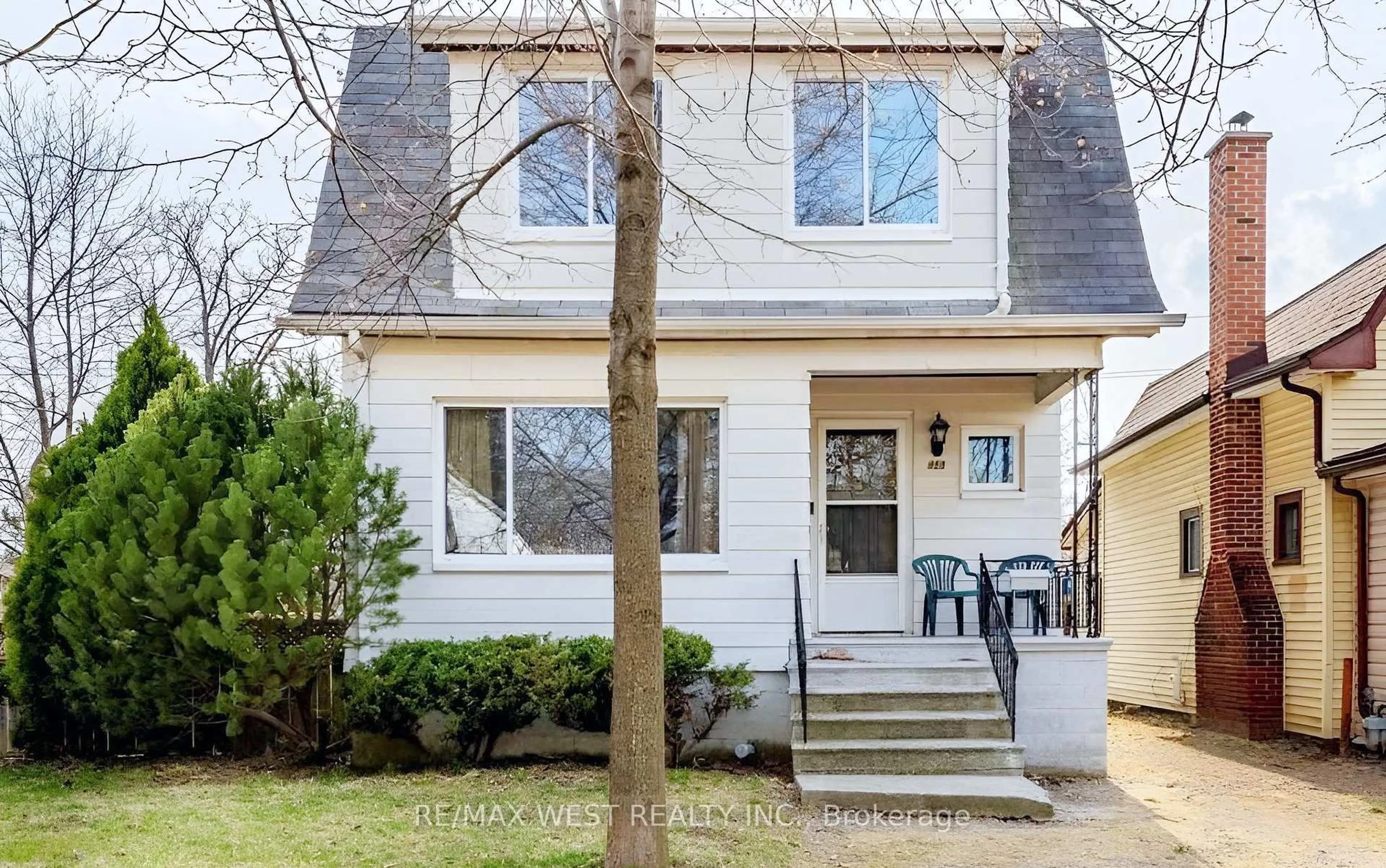 Home with brick exterior material, street for 959 Westminster Blvd, Windsor Ontario N8S 2C2