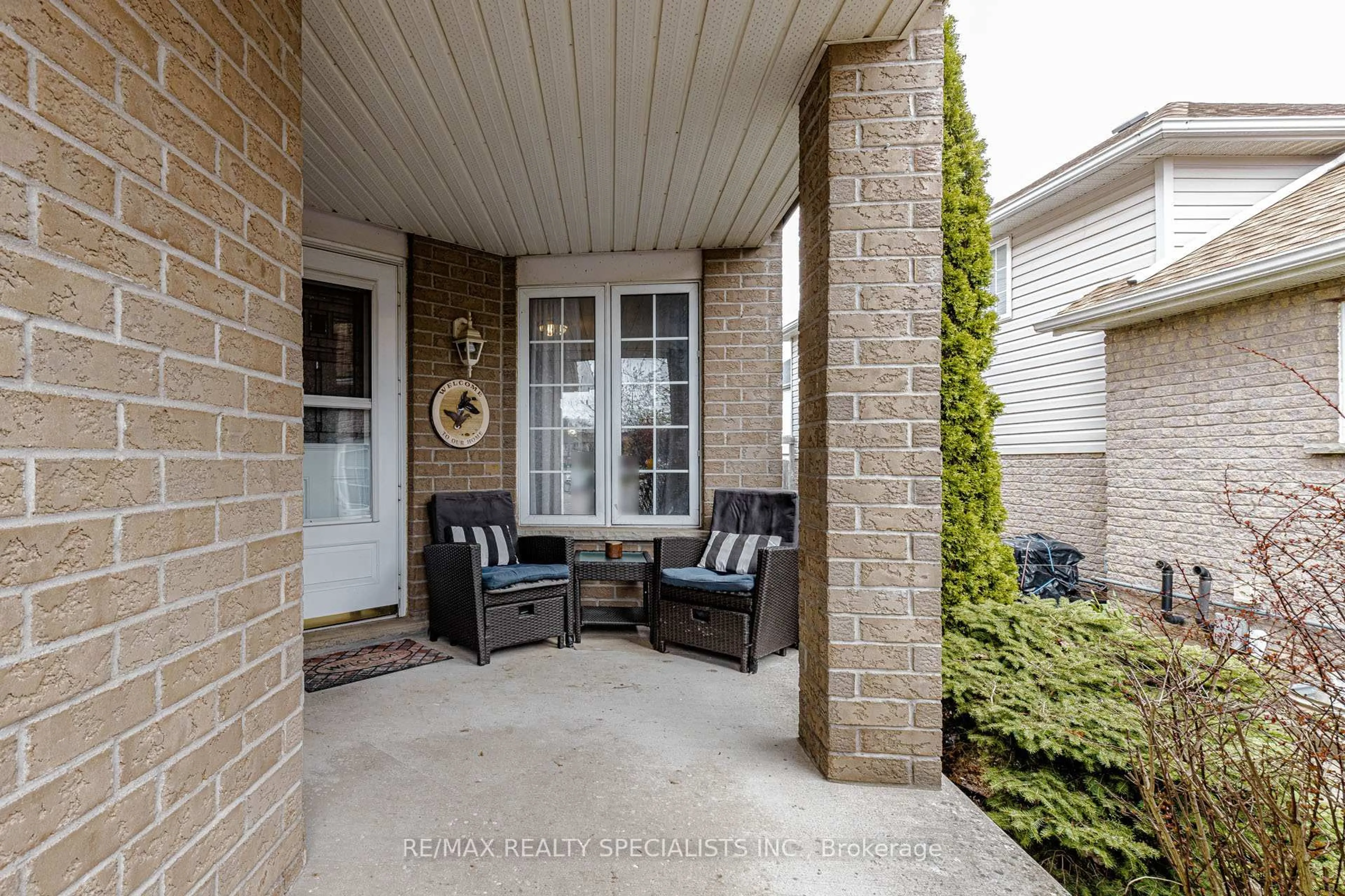 Unknown for 199 Gatehouse Dr, Cambridge Ontario N1P 1E7