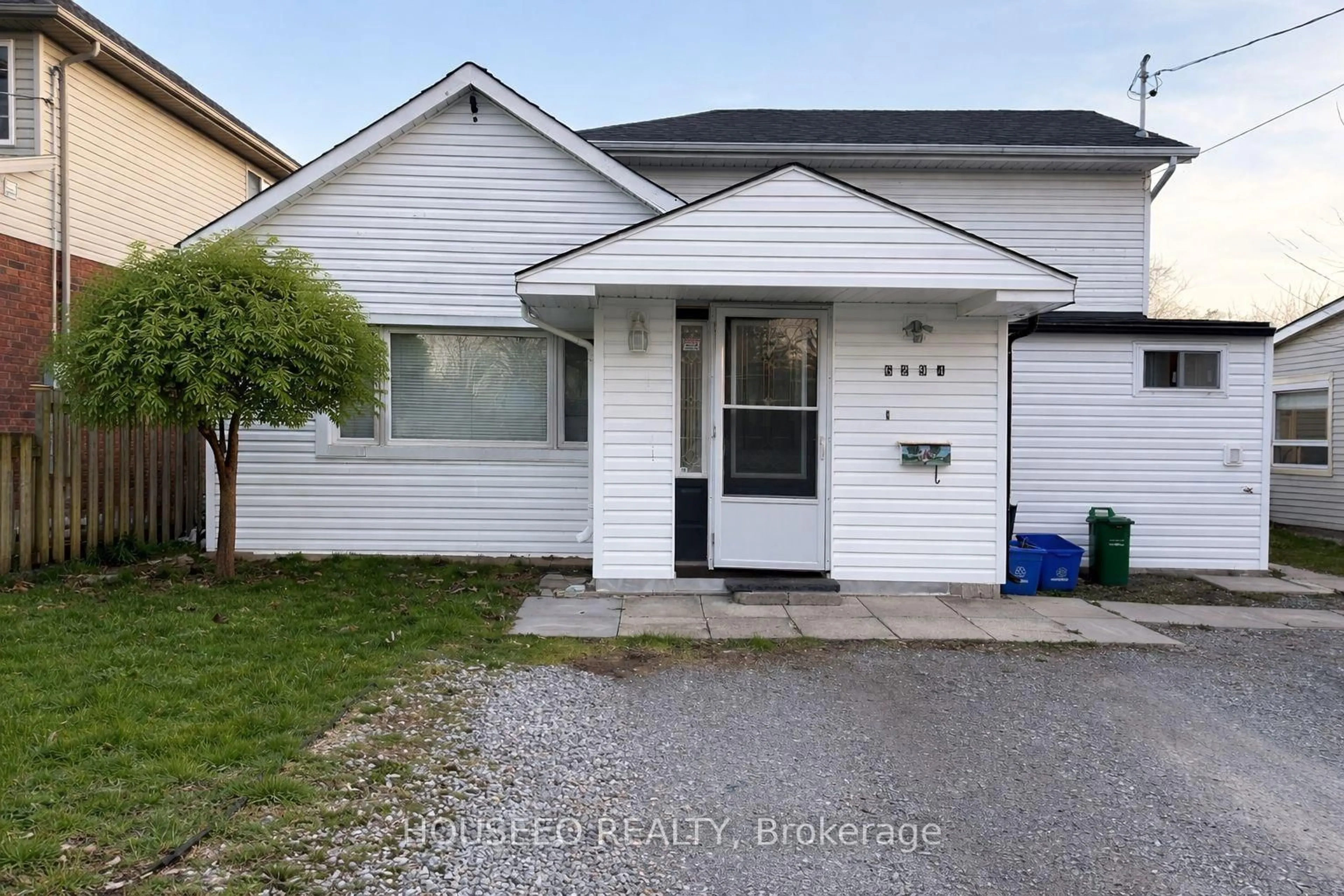 Unknown for 6294 Ash St, Niagara Falls Ontario L2G 2H5