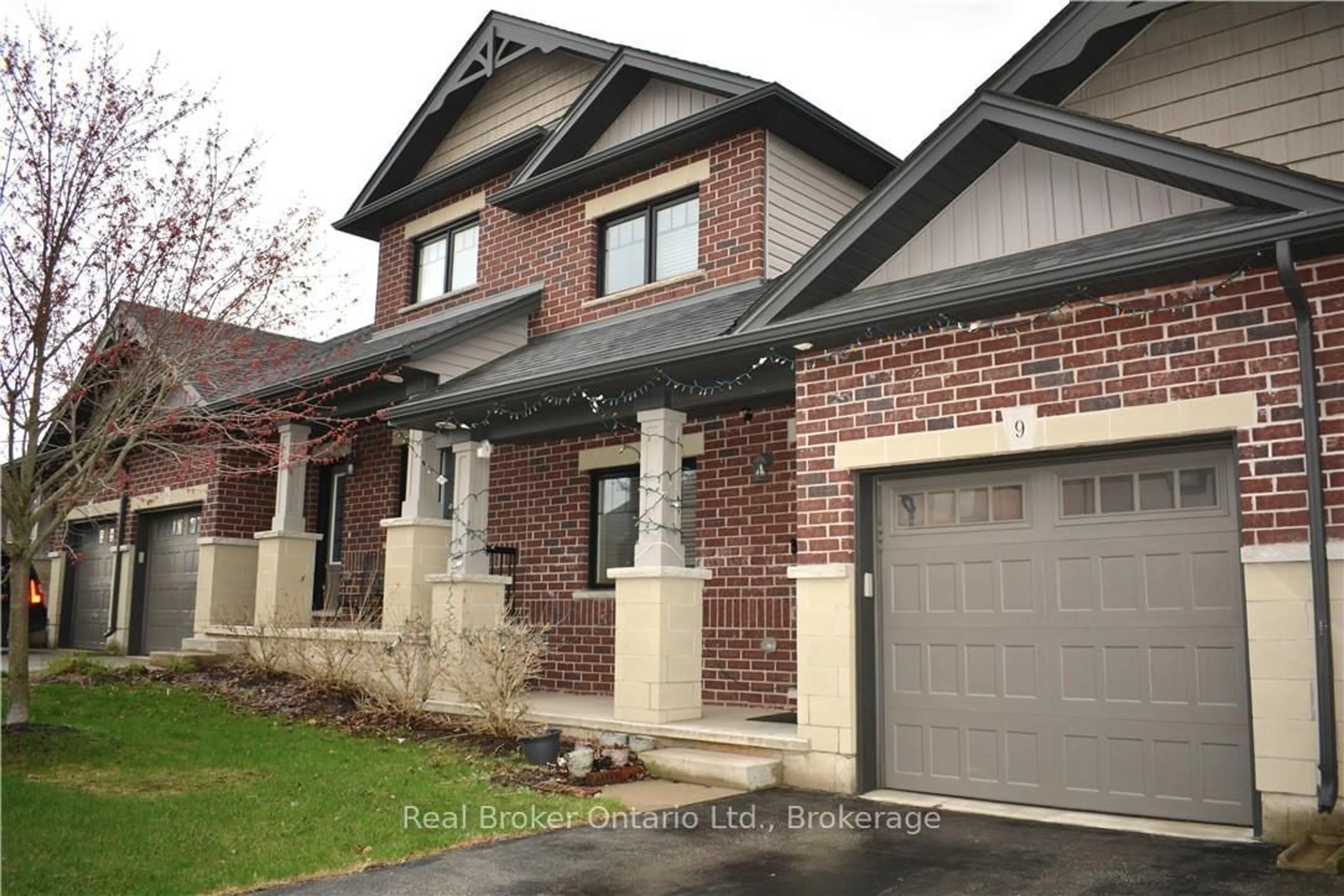 Home with brick exterior material, street for 1 Chamberlain Ave #9, Ingersoll Ontario N5C 0A3