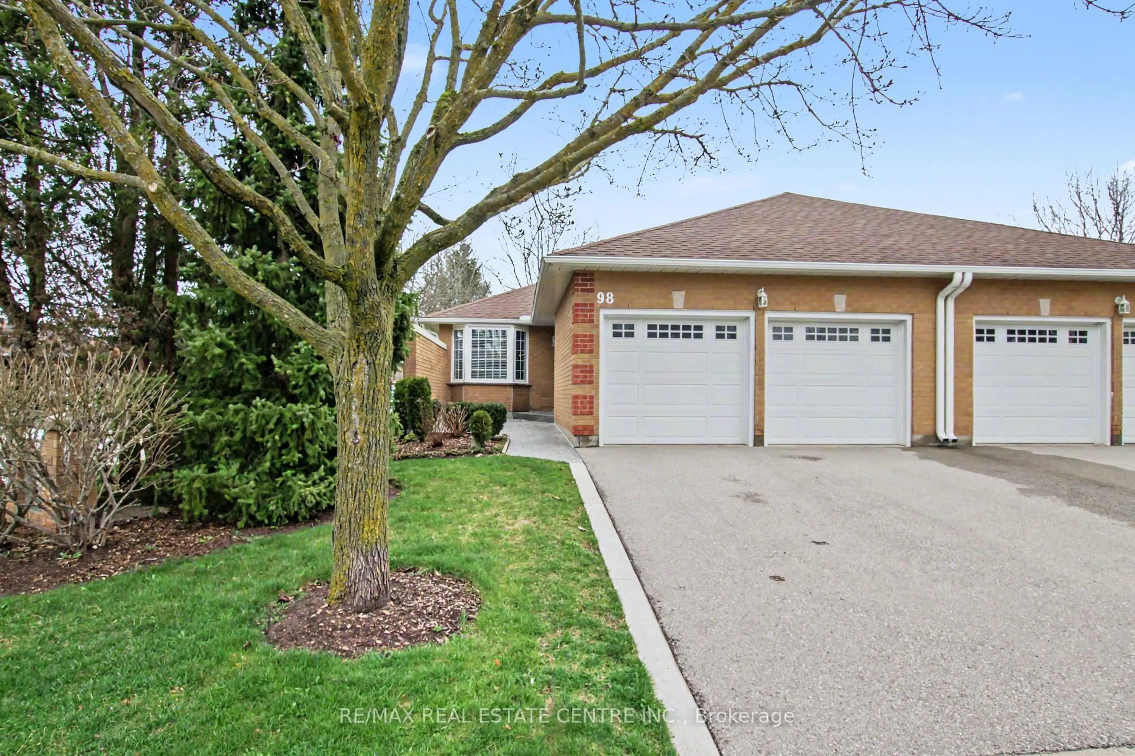 Home with brick exterior material, street for 98 Beasley Cres, Cambridge Ontario N1T 1T5