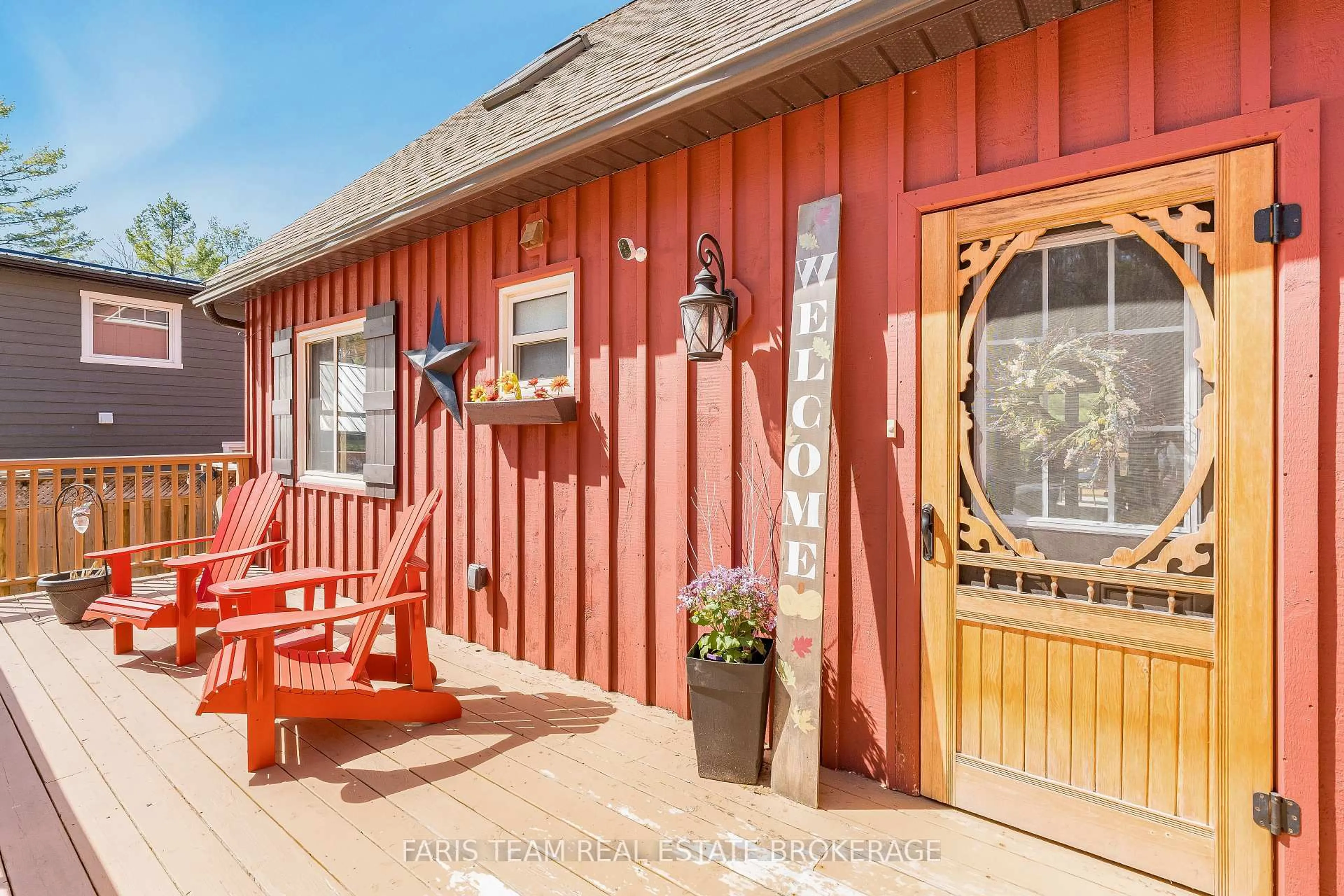 Patio, street for 153 Stanley Rd, Kawartha Lakes Ontario K0M 2T0