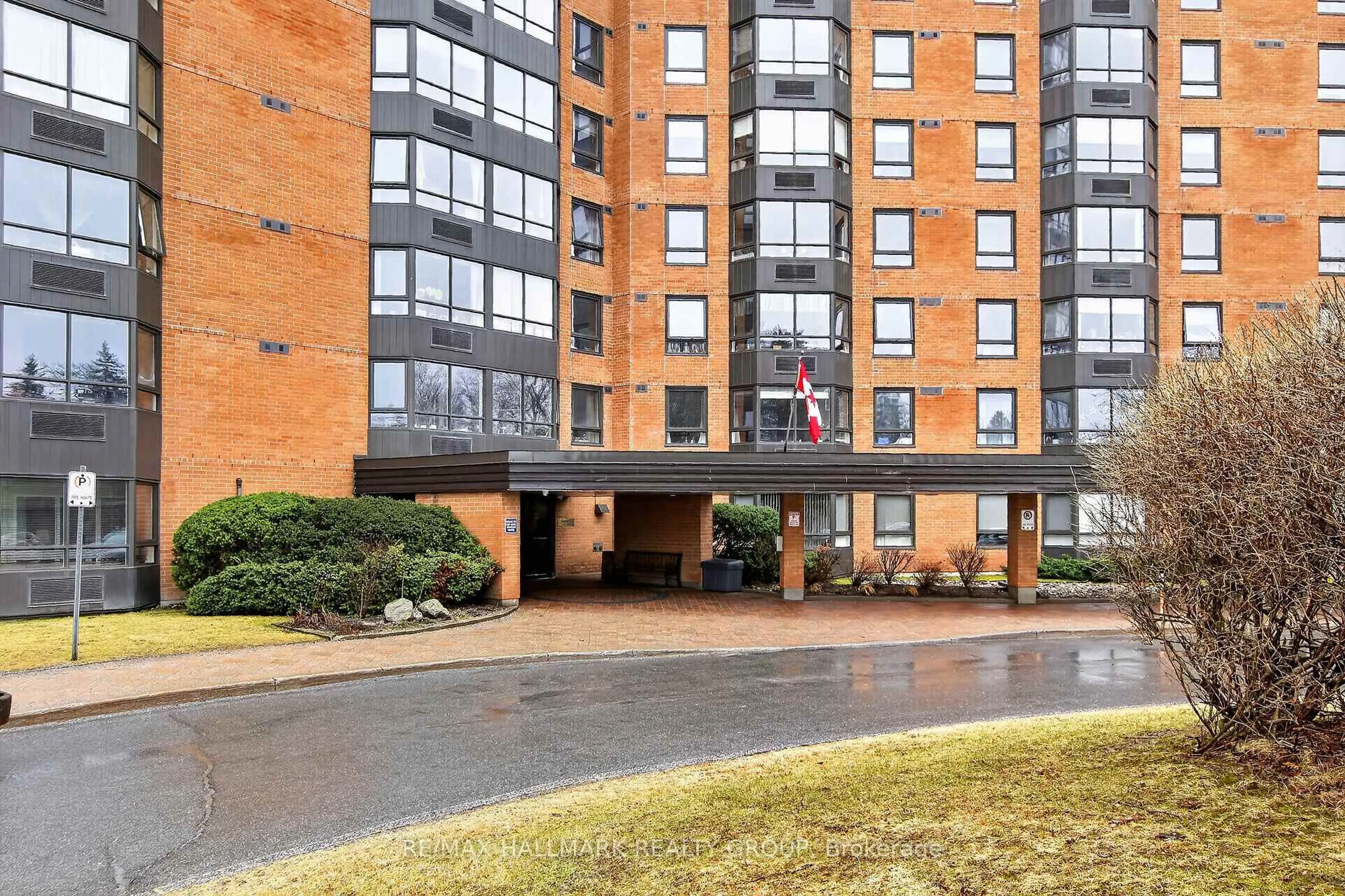 Unknown for 80 Sandcastle Dr #305, Ottawa Ontario K2H 9E7