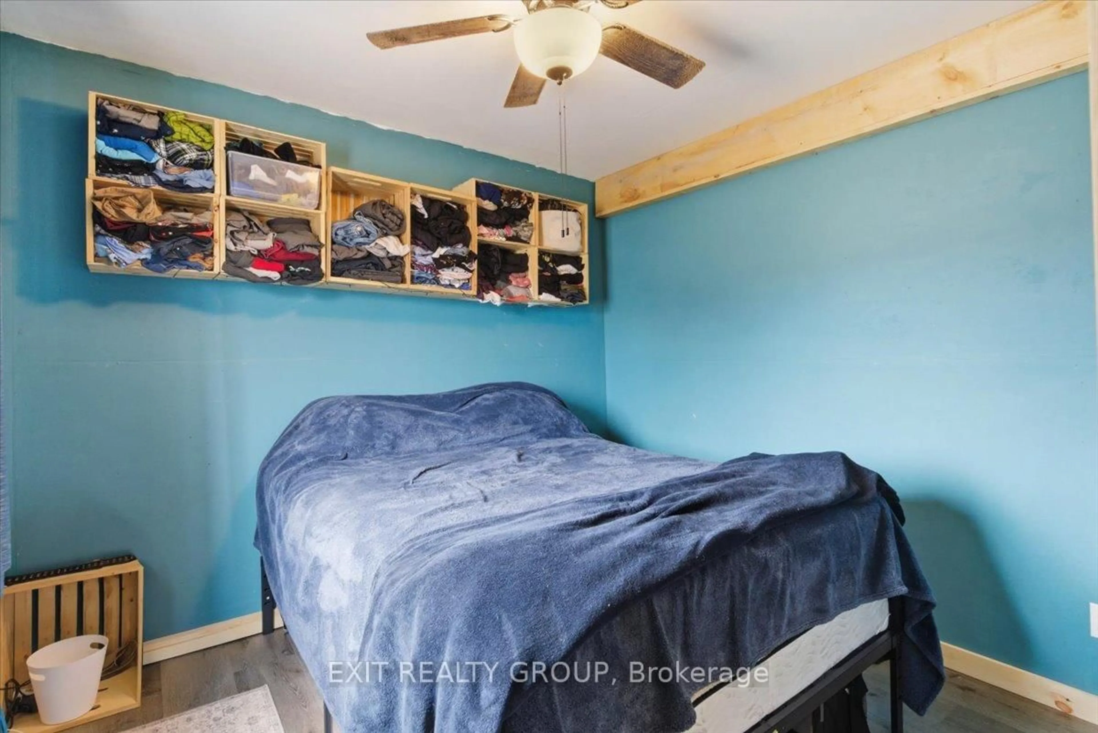 Unknown for 43 Centre St, Belleville Ontario K8N 4W7