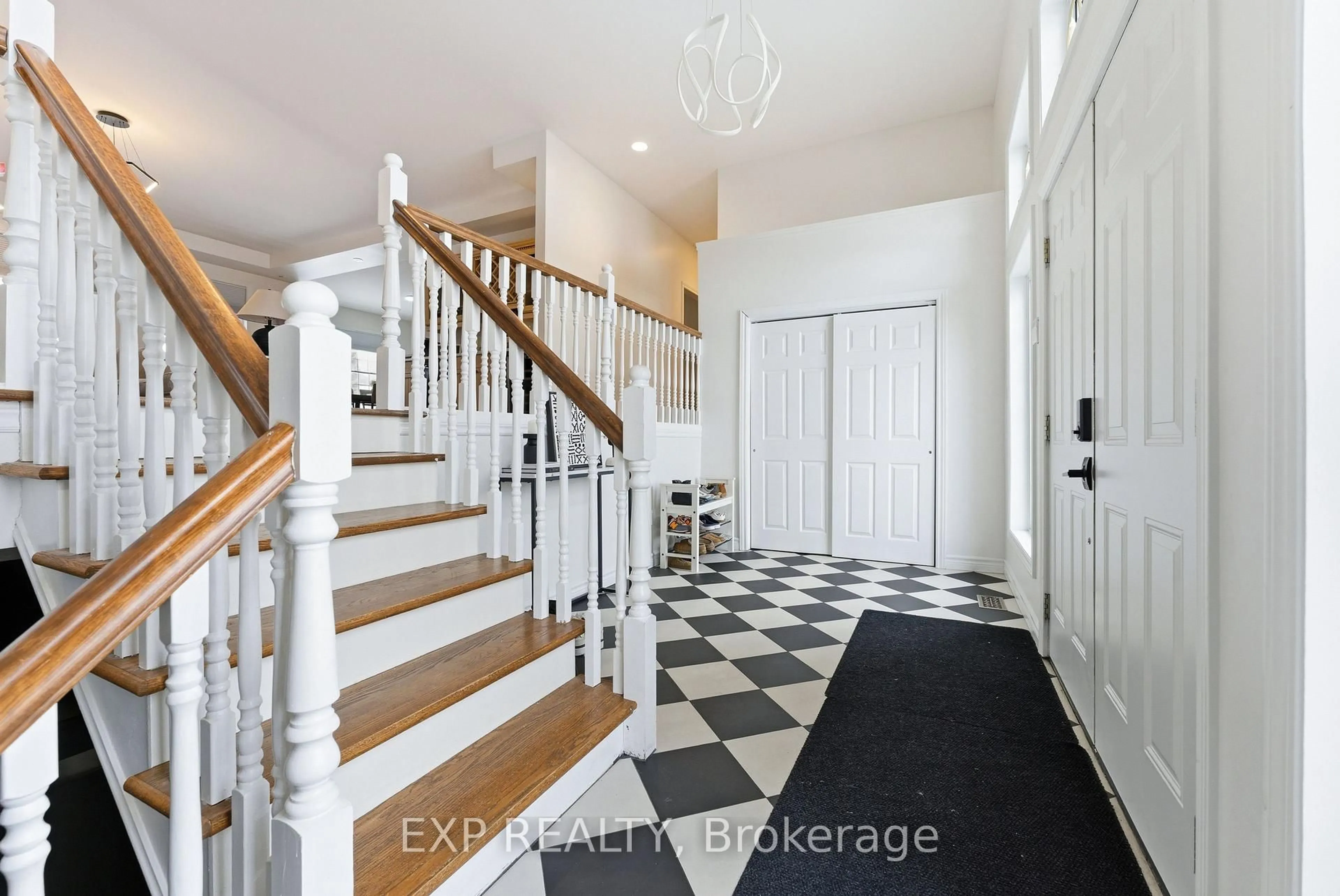 Unknown for 107 Country Charm Dr, Belleville Ontario K0K 2V0