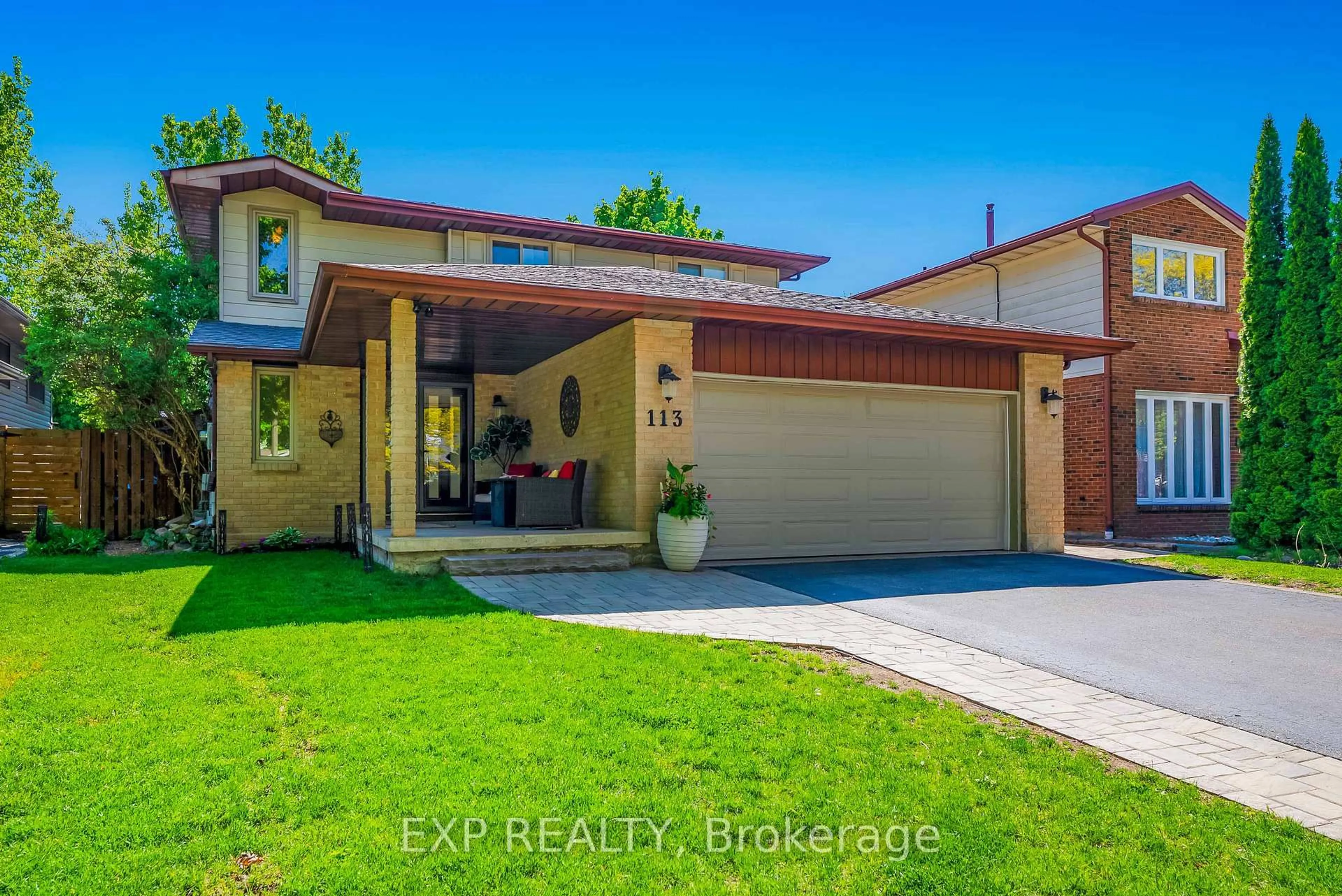 Home with brick exterior material, street for 113 Oneida Pl, Kitchener Ontario N2A 3G2