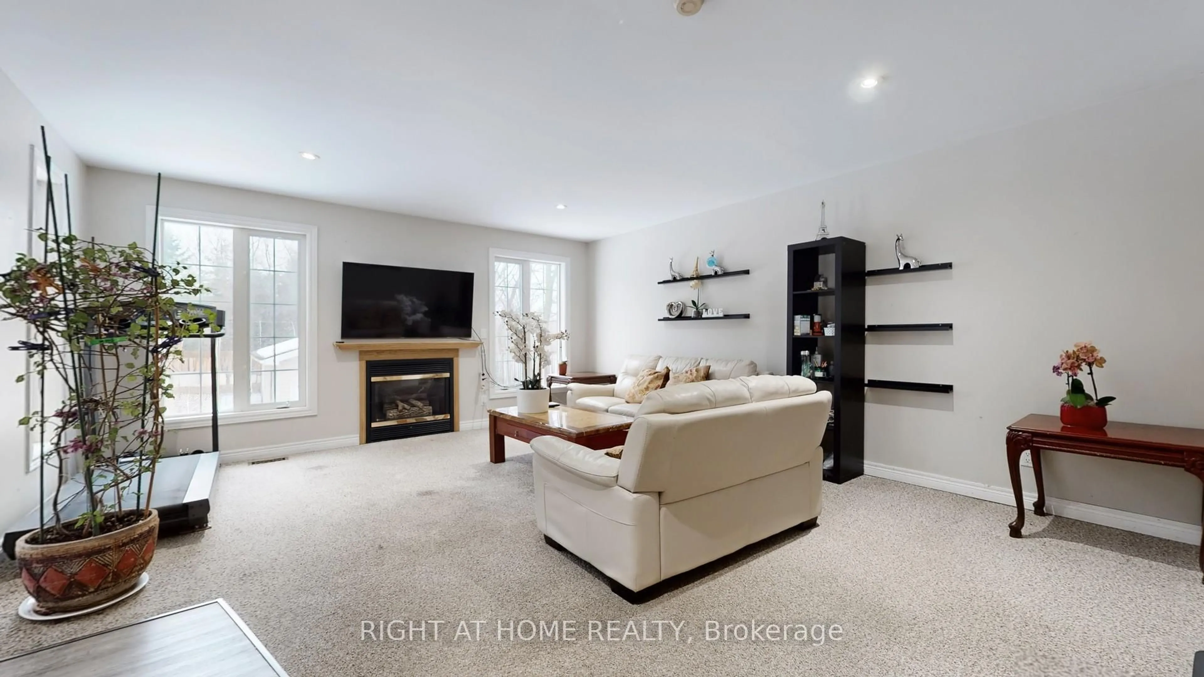 Living room with furniture, unknown for 301 Garner Rd, Hamilton Ontario L9G 3K9