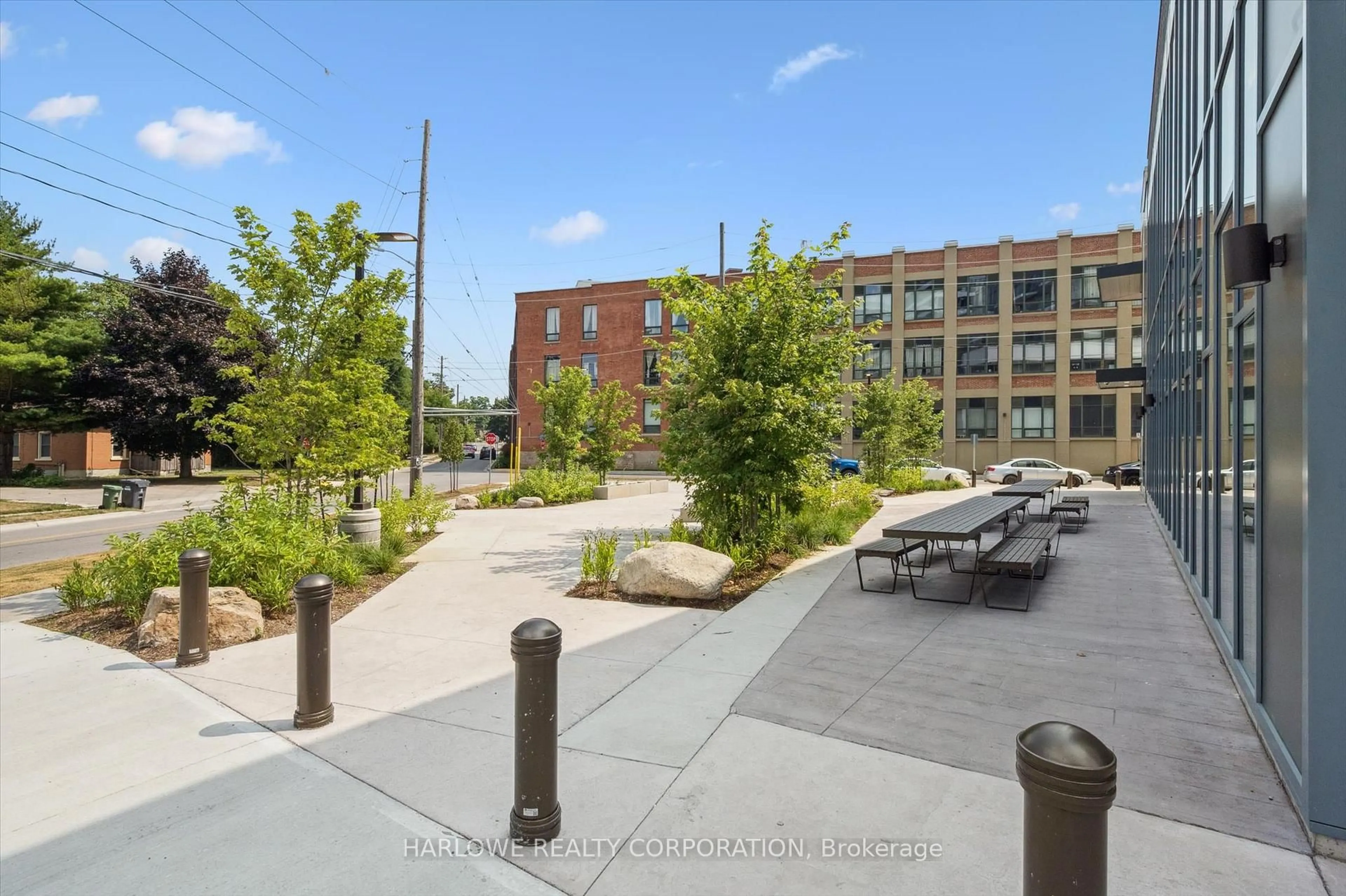 Patio, street for 93 Arthur St #311, Guelph Ontario N1E 0S6