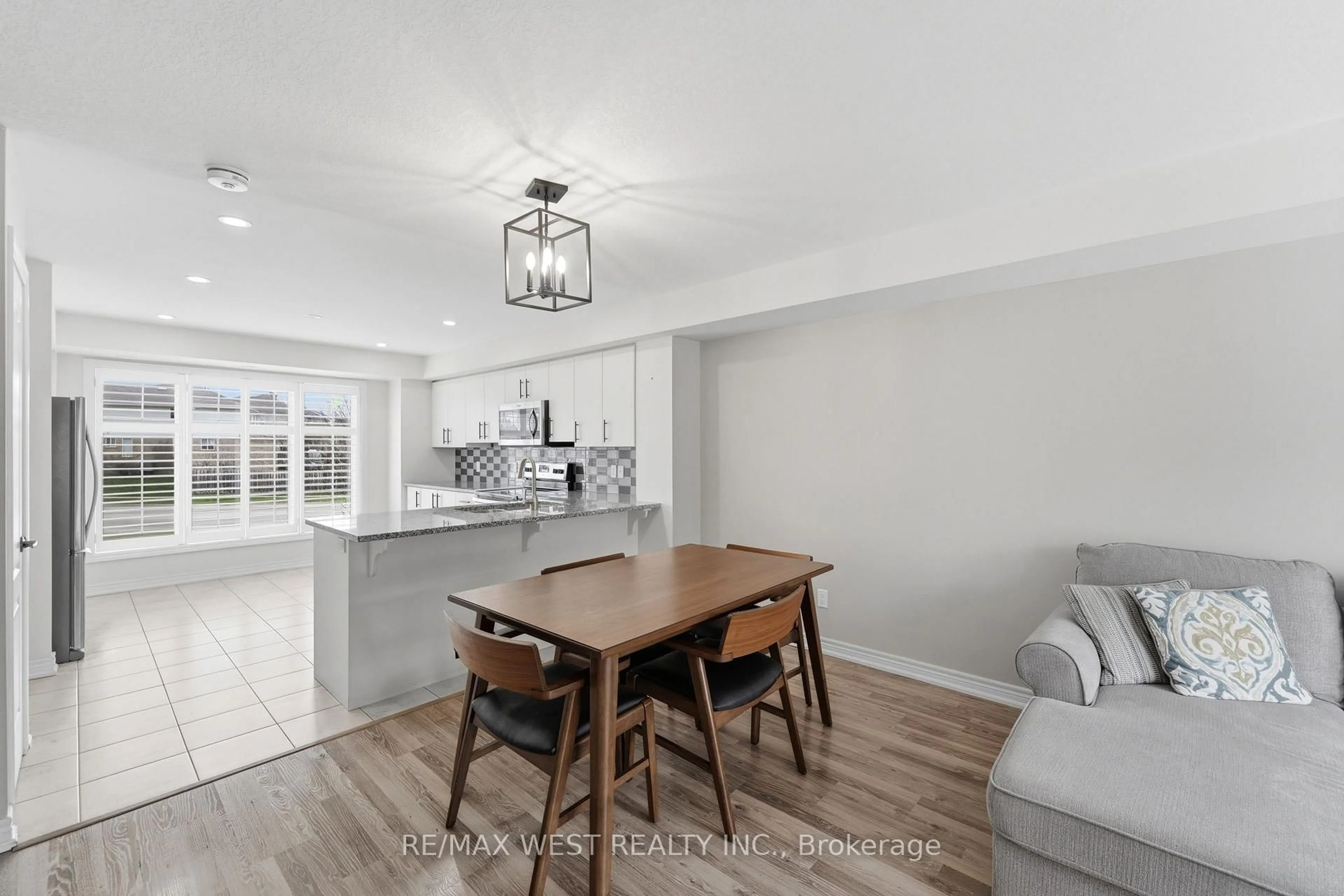 Open concept kitchen, unknown for 156 Watson Pkwy #156, Guelph Ontario N1E 0P6