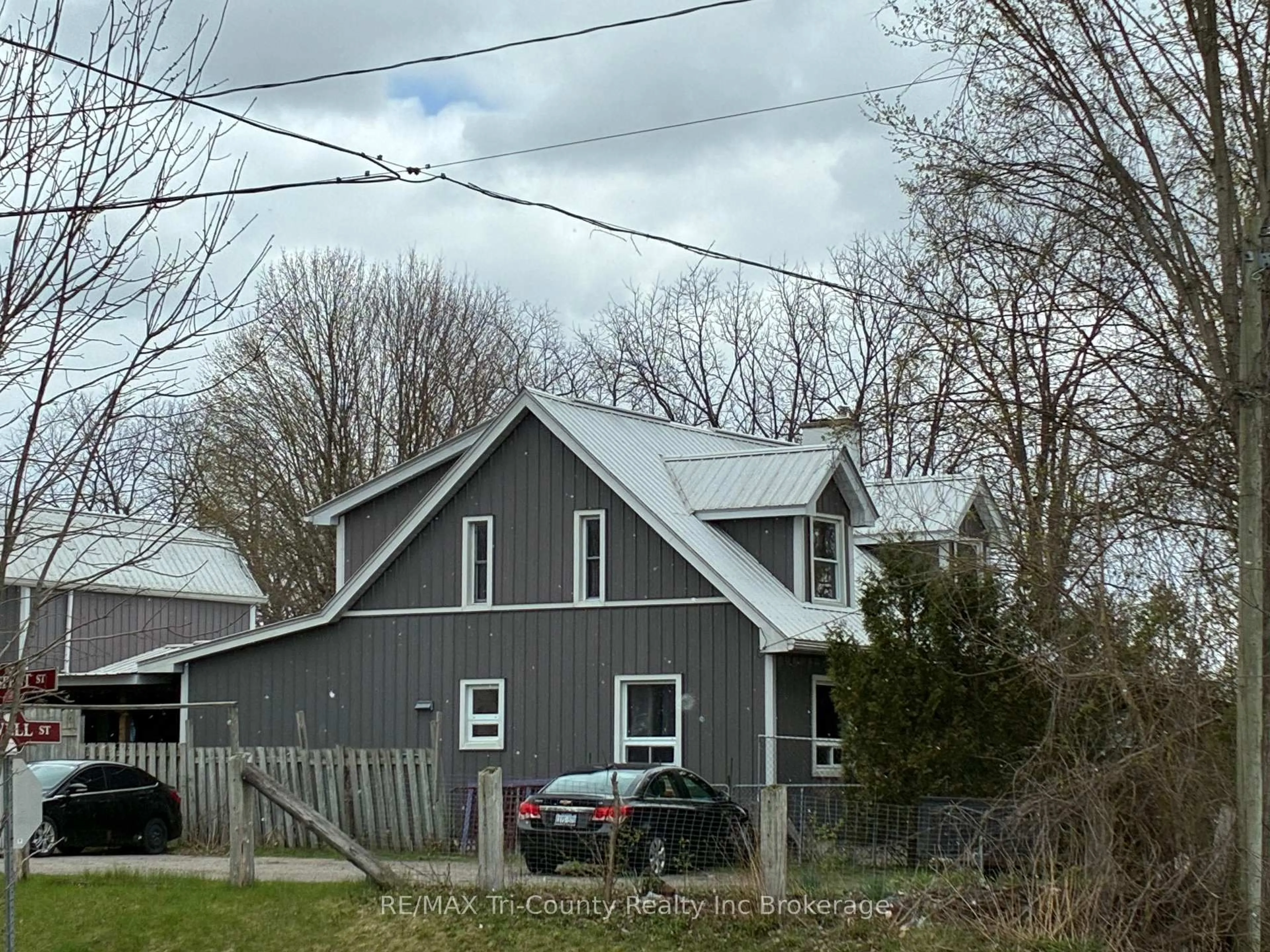Shed for 6 Bidwell St, Tillsonburg Ontario N4G 3T3