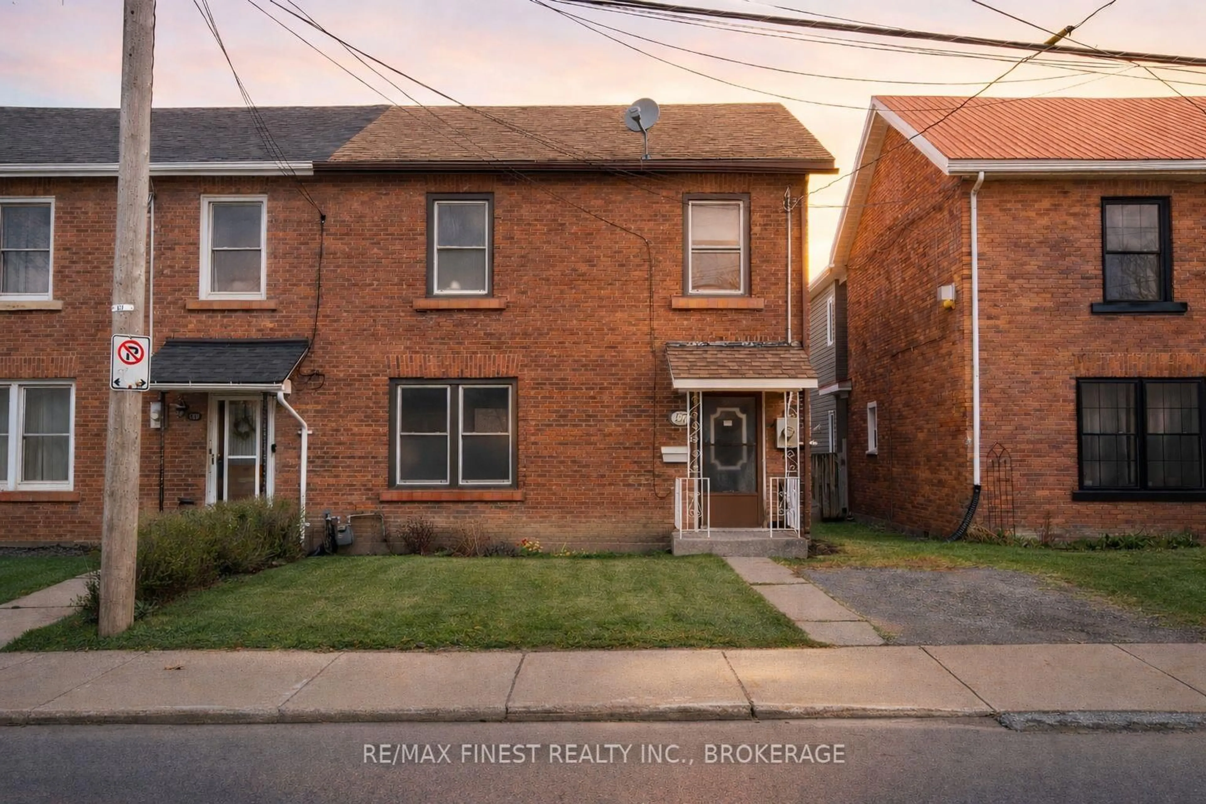 Home with brick exterior material, street for 137 Stephen St, Kingston Ontario K7K 2C6
