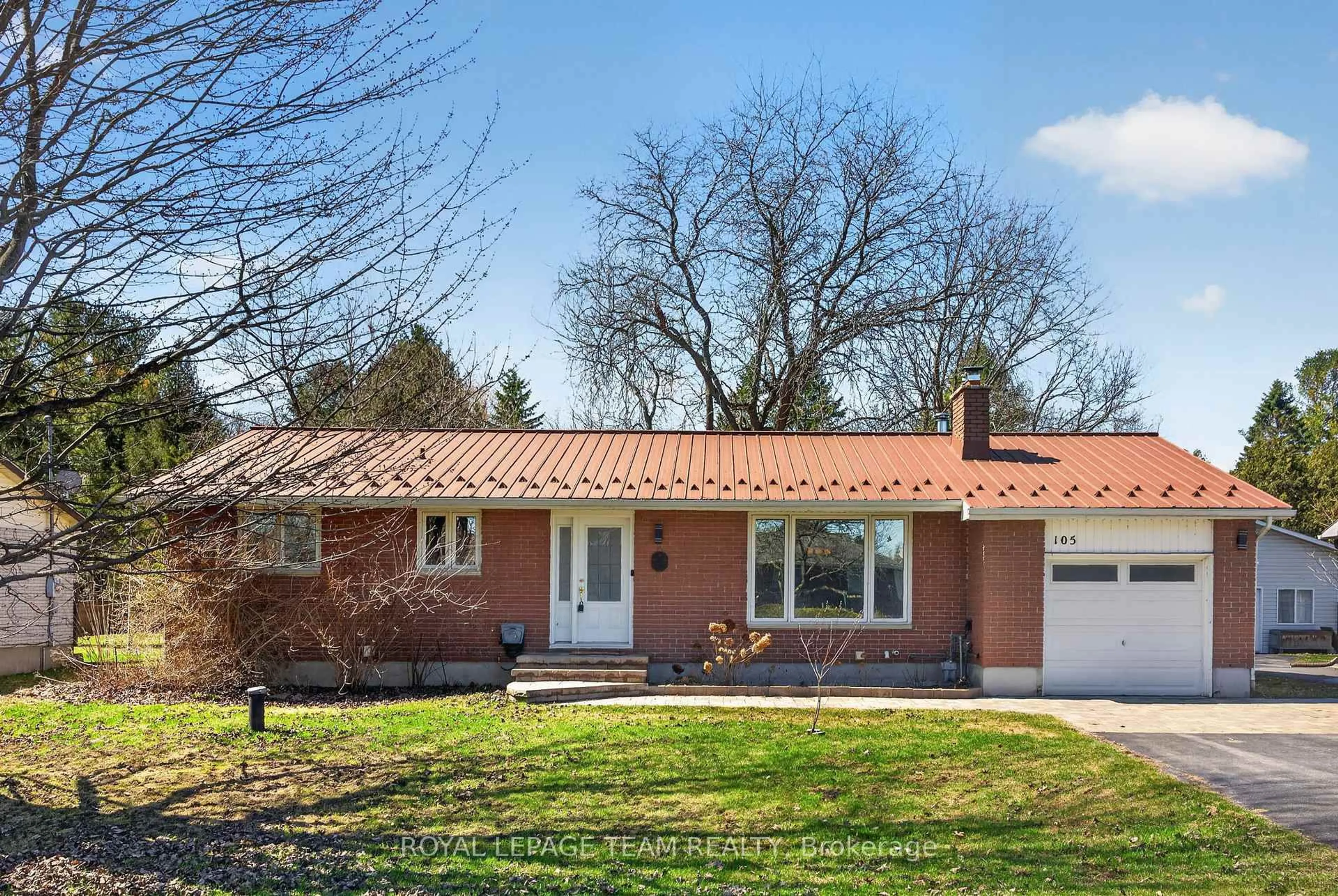 Home with brick exterior material, street for 105 Fortune St, Richmond Ontario K0A 2Z0