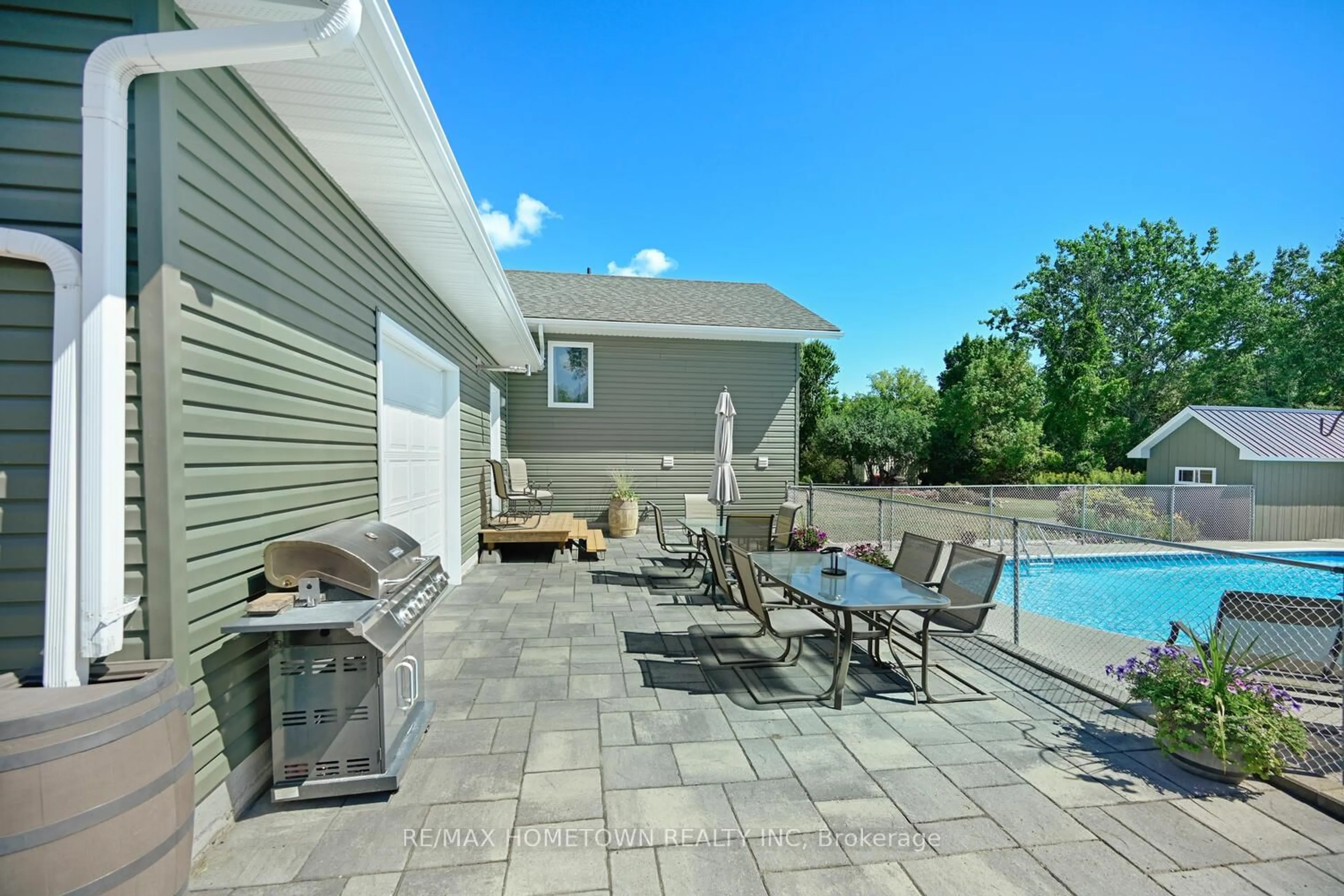 Patio, unknown for 2915 2nd Concession, Elizabethtown-Kitley Ontario K6V 5T1