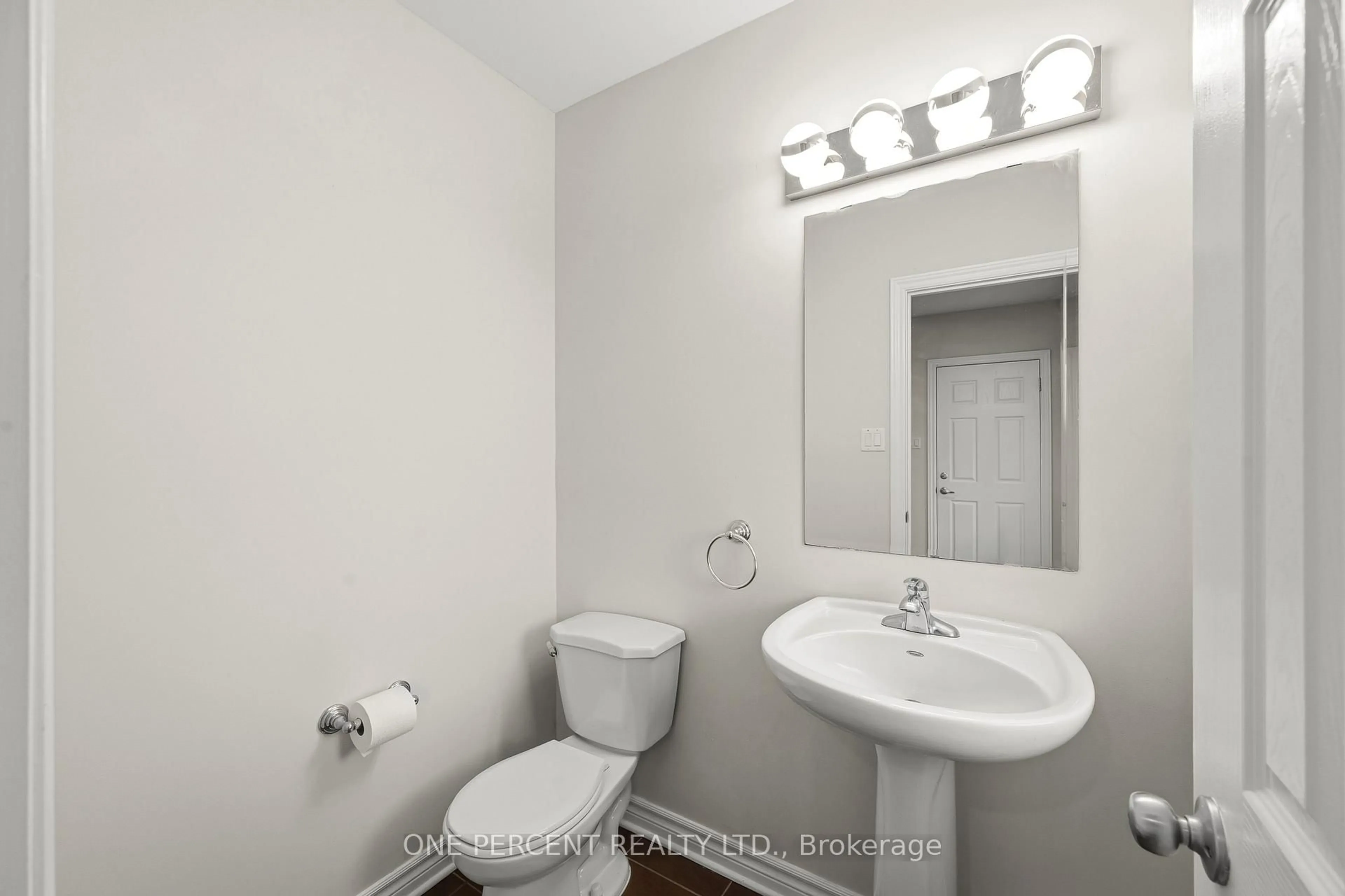 Standard bathroom, unknown for 620 Clearbrook Dr, Ottawa Ontario K2J 5S2