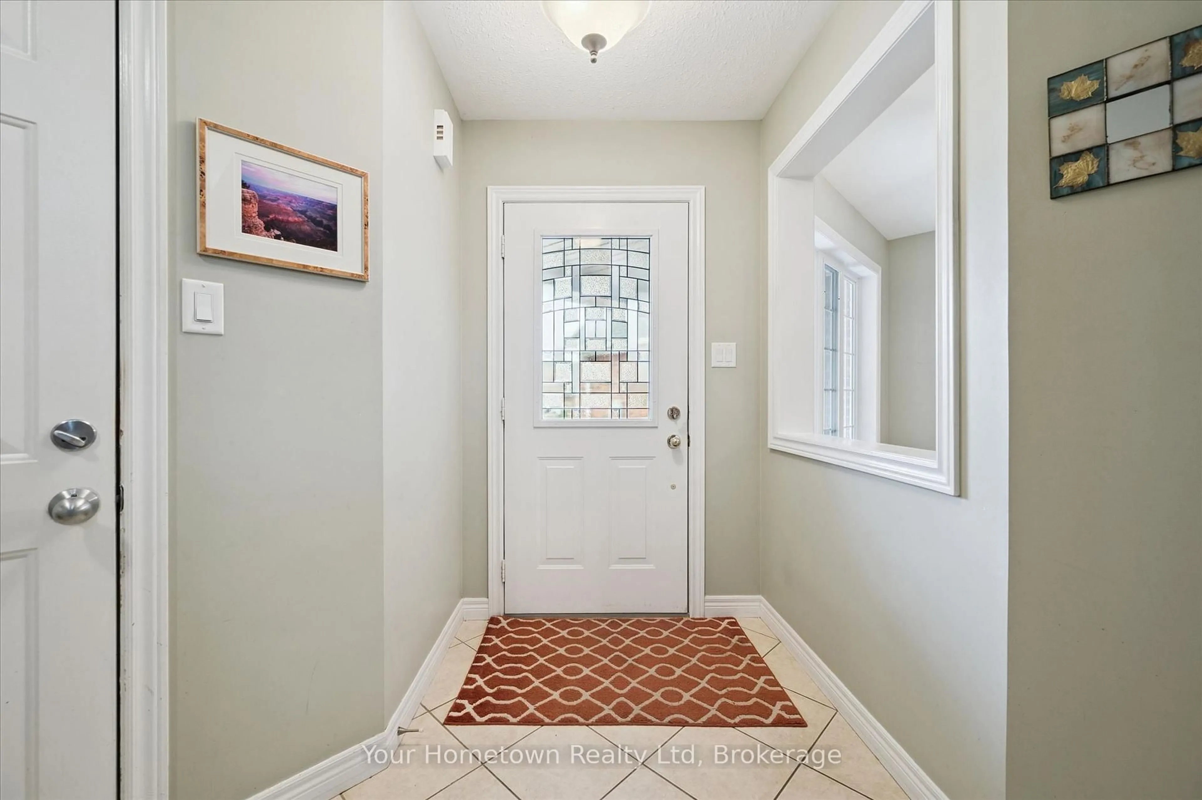 Indoor entryway for 115 Riverwalk Pl, Guelph/Eramosa Ontario N0B 2K0