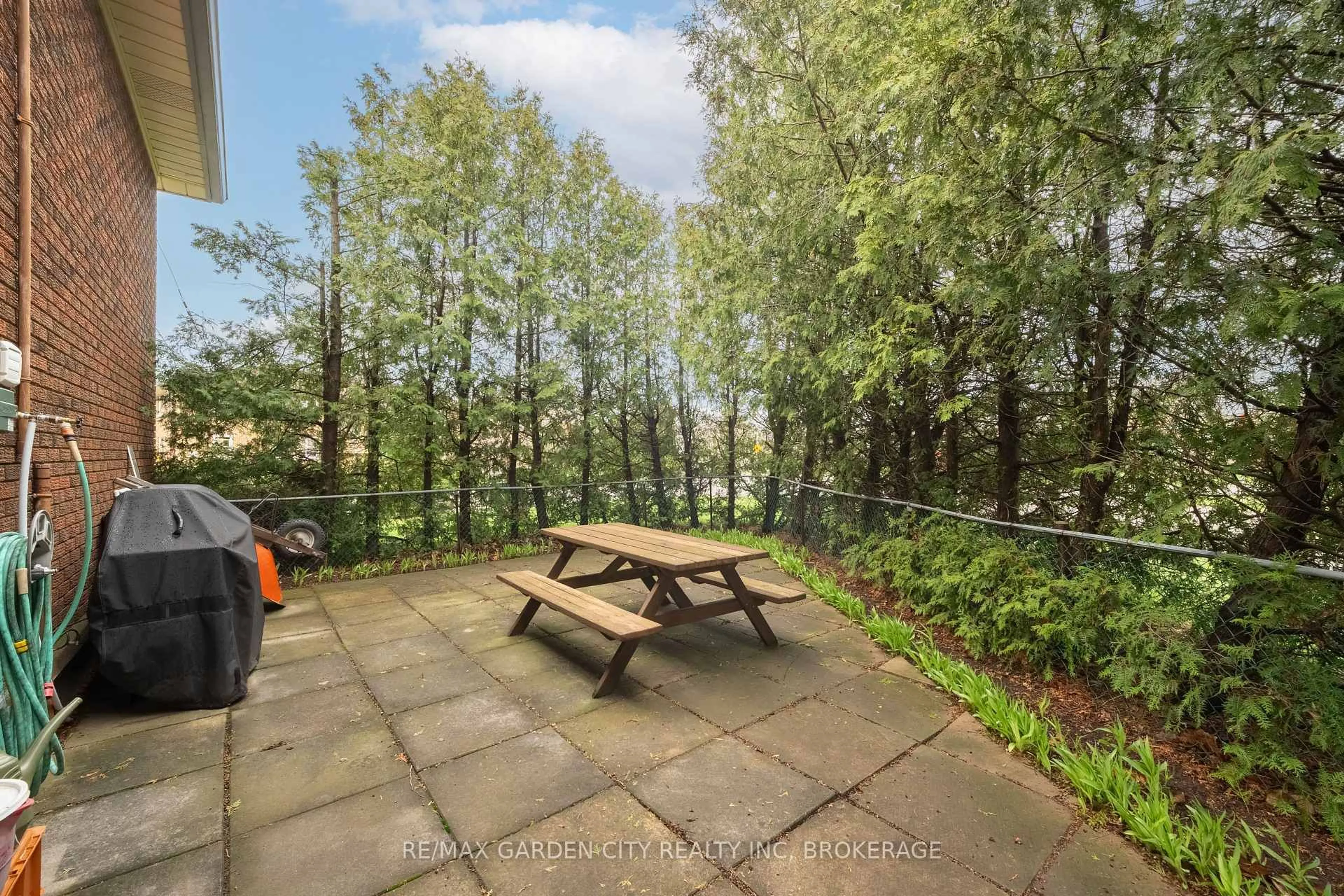 Patio, forest/trees view for 2-8 RIVERVIEW Blvd, St. Catharines Ontario L2T 3L4