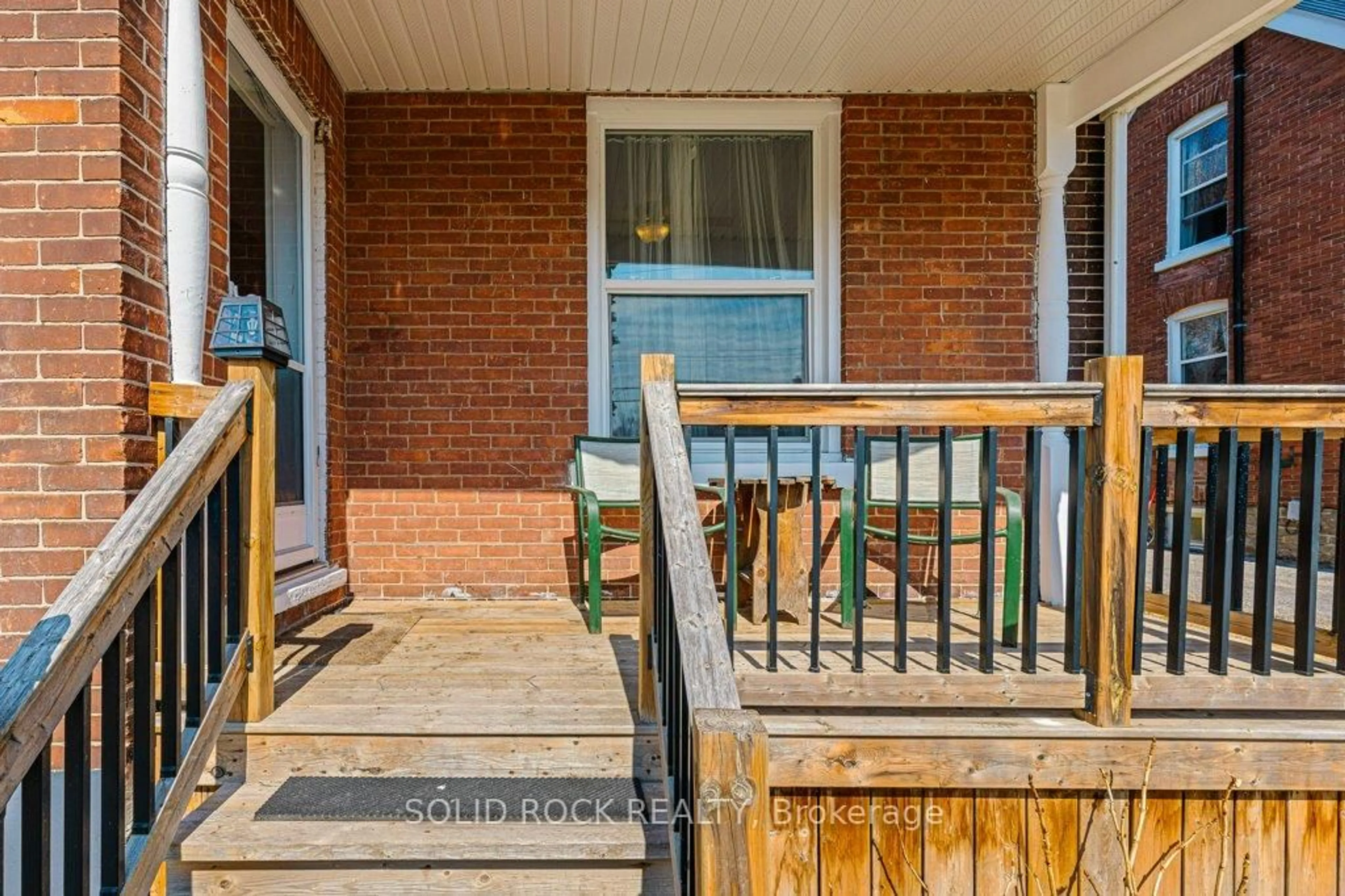 Unknown for 190 Church St, Brockville Ontario K6V 3Y2