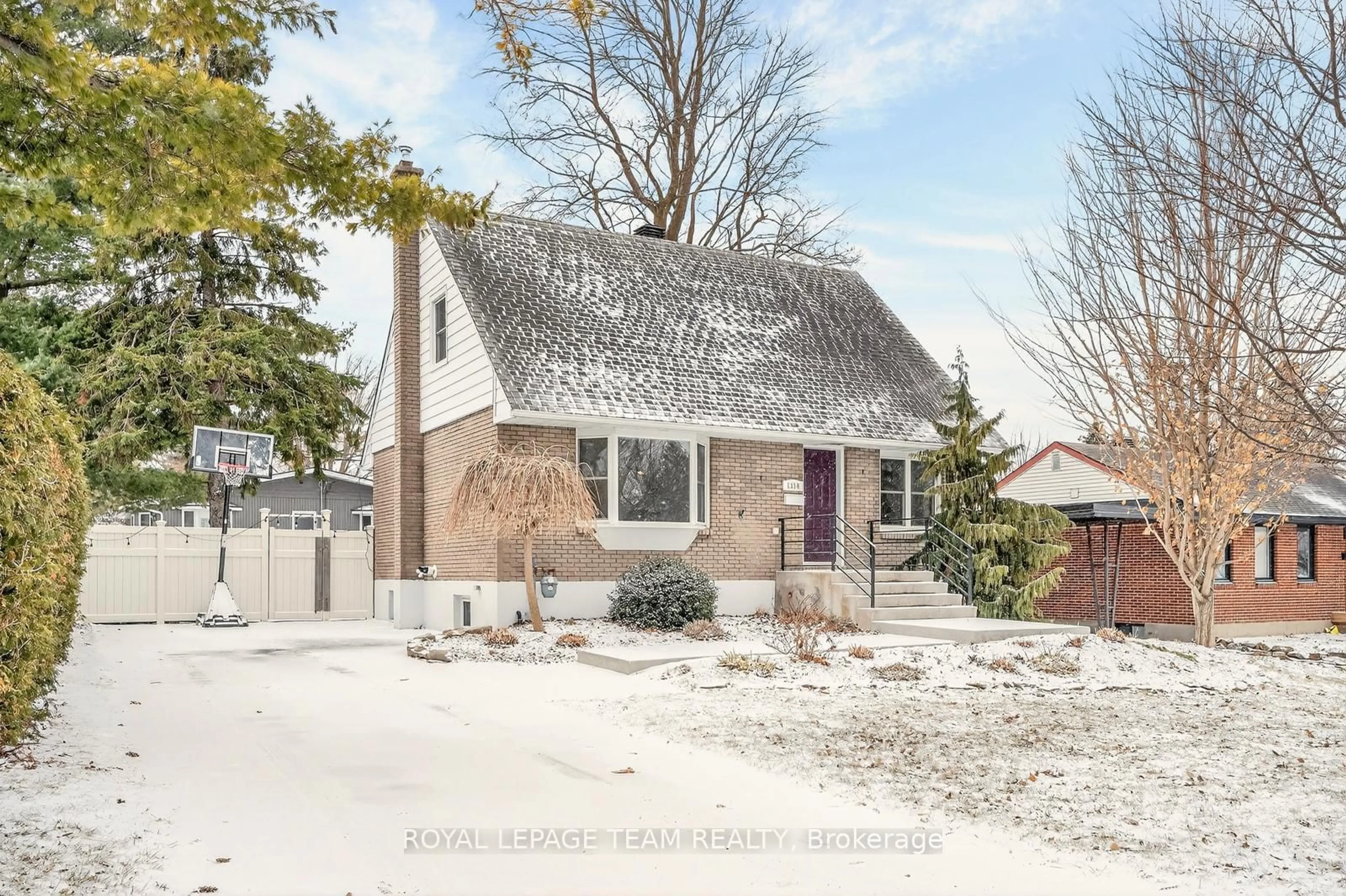 Home with brick exterior material, street for 1314 RANDALL Ave, Ottawa Ontario K1H 7R1