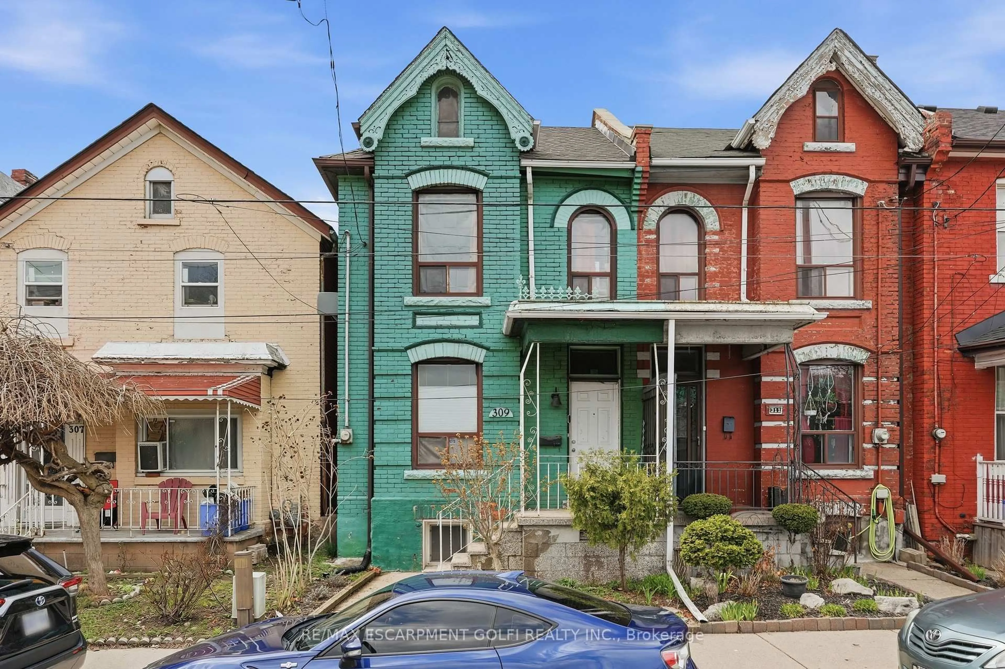 Home with brick exterior material, street for 309 Mary St, Hamilton Ontario L8L 4W3