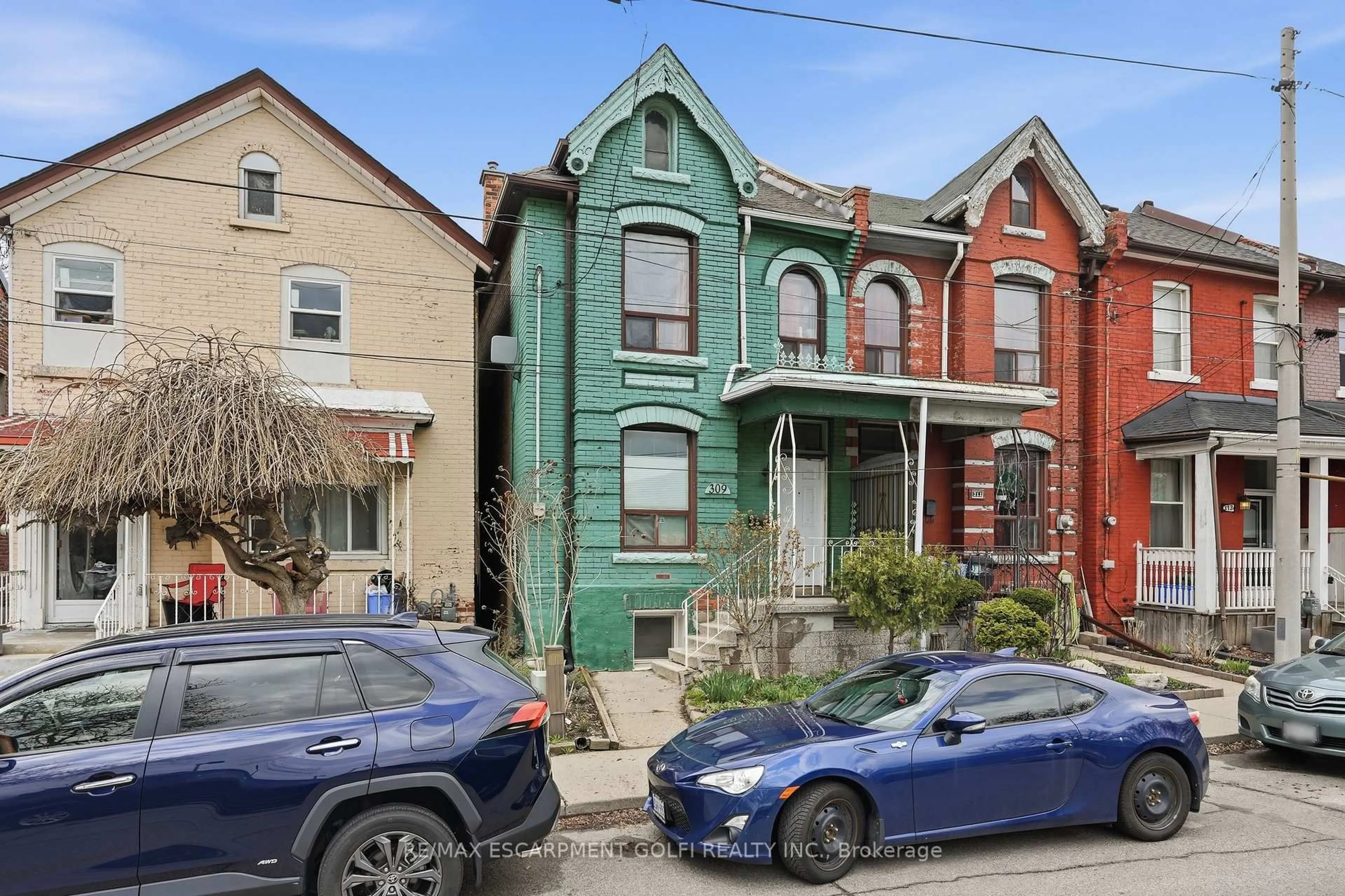 Home with brick exterior material, street for 309 Mary St, Hamilton Ontario L8L 4W3