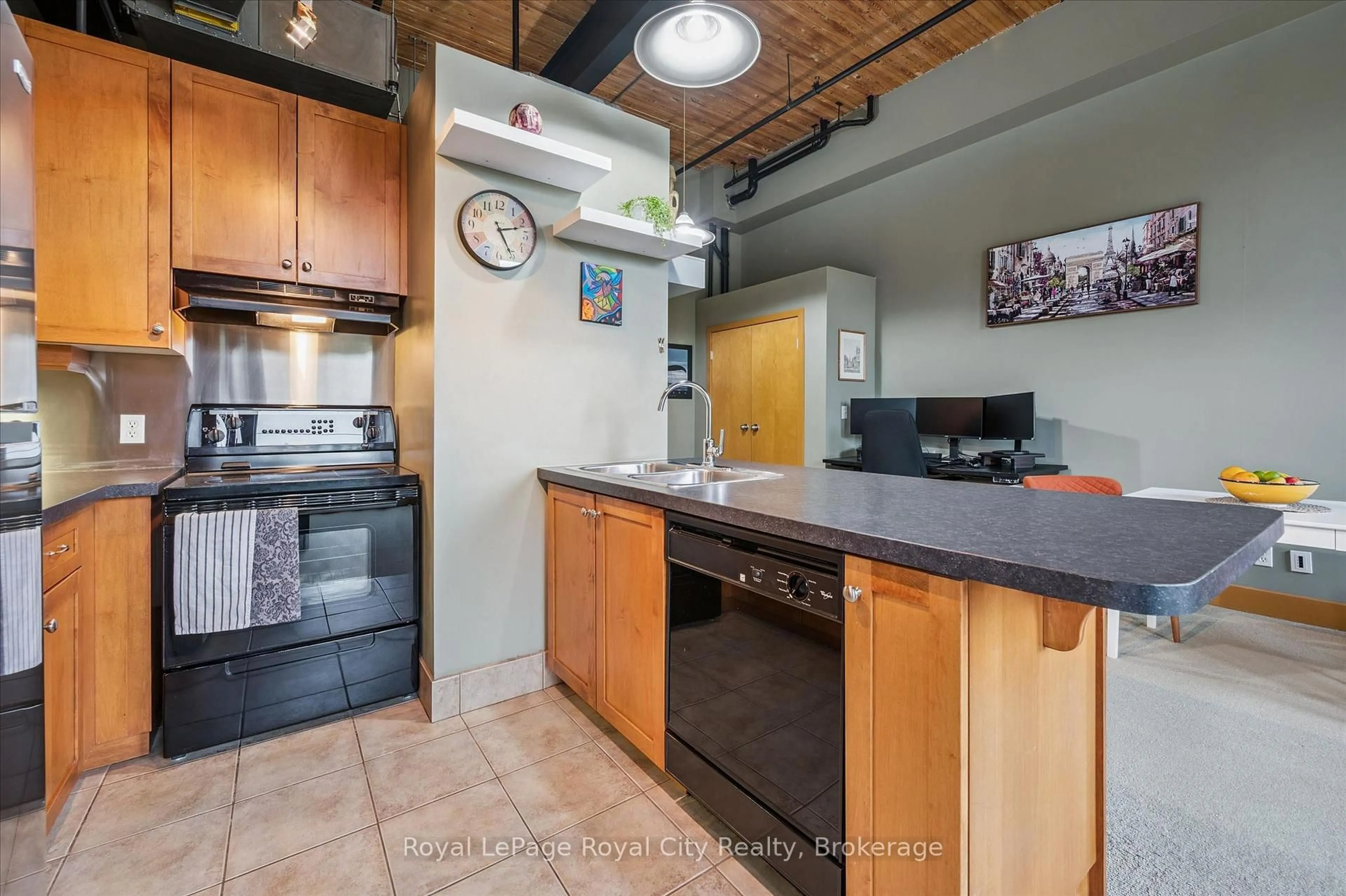 Standard kitchen, unknown for 26 Ontario St #227, Guelph Ontario N1E 7K1