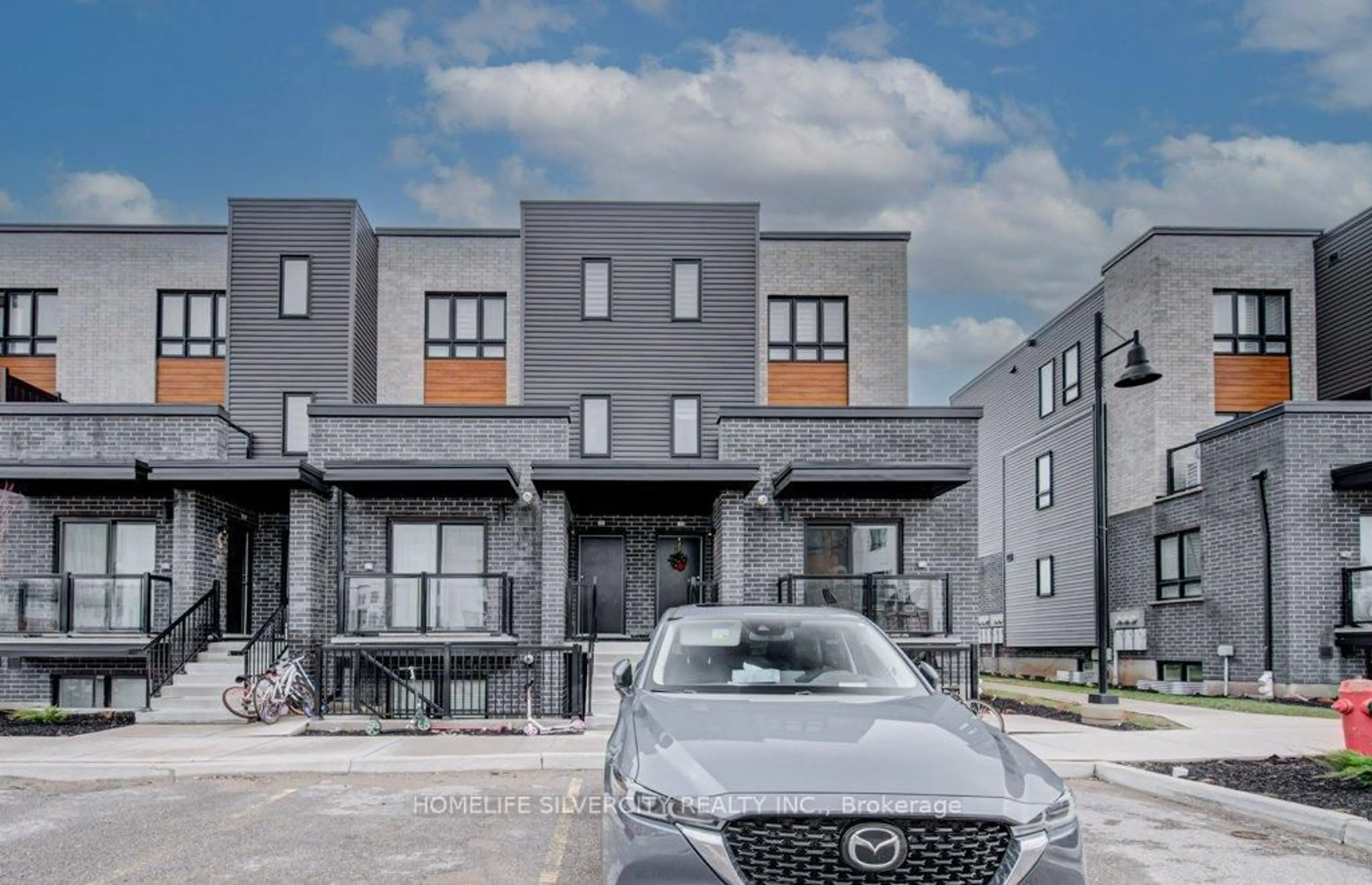 Unknown for 235 Chapel Hill Dr ##18, Kitchener Ontario N2R 0S4