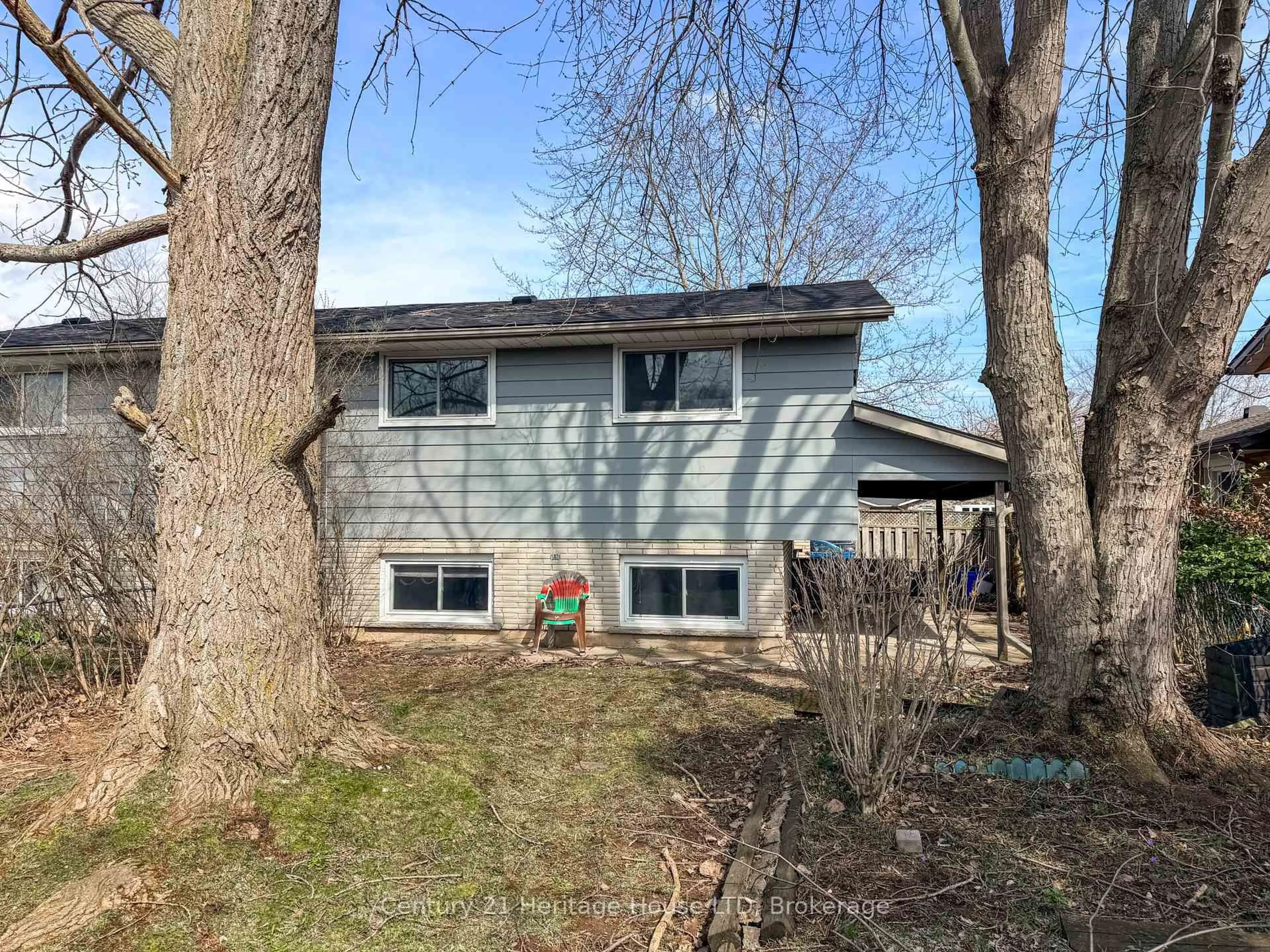 Unknown for 387 First Ave, Welland Ontario L3C 5R3