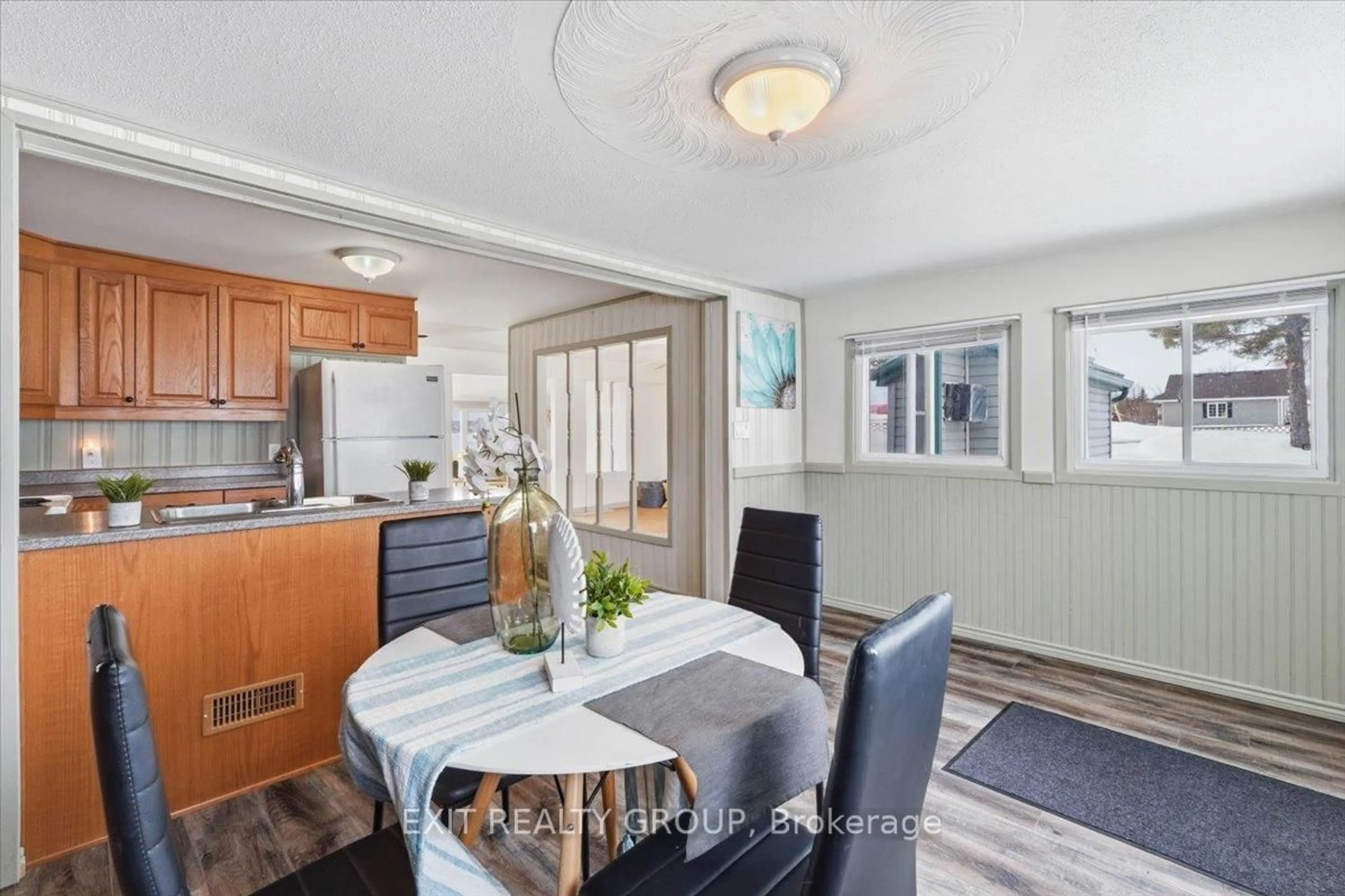 Open concept kitchen, unknown for 1083 Lakeside Dr, Prince Edward County Ontario K0K 1T0