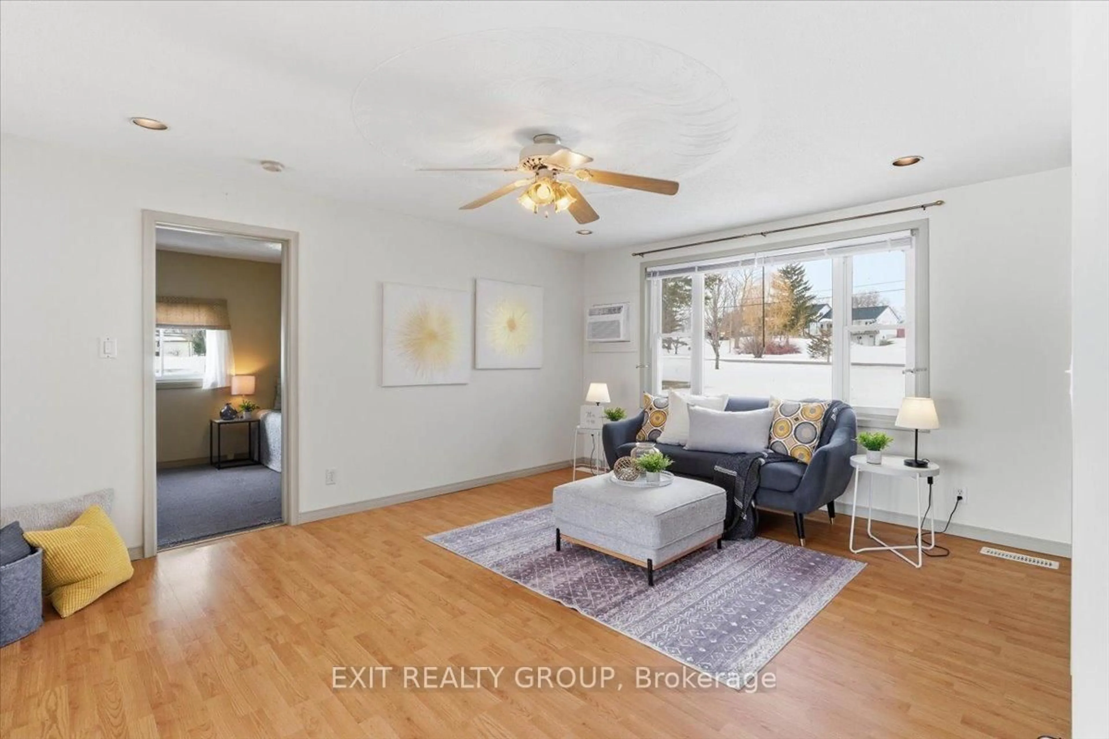 Living room with furniture, unknown for 1083 Lakeside Dr, Prince Edward County Ontario K0K 1T0