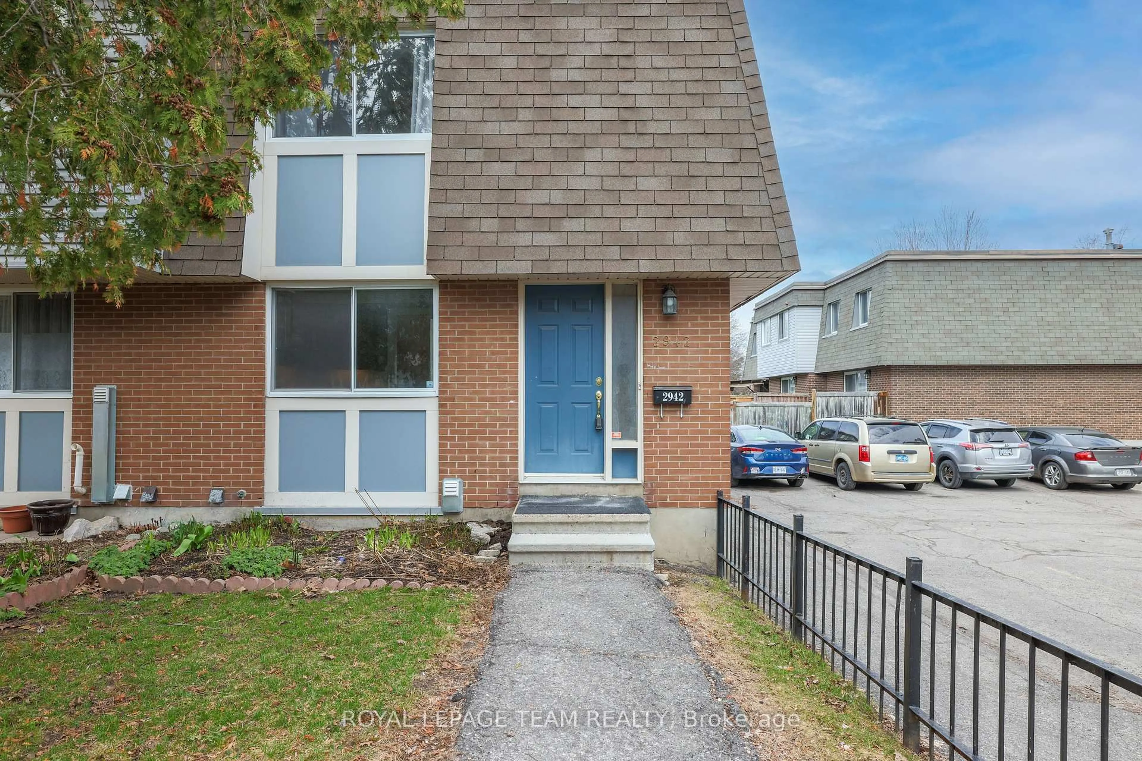 Home with brick exterior material, street for 2942 Fairlea Cres #-, Ottawa Ontario K1V 8T7