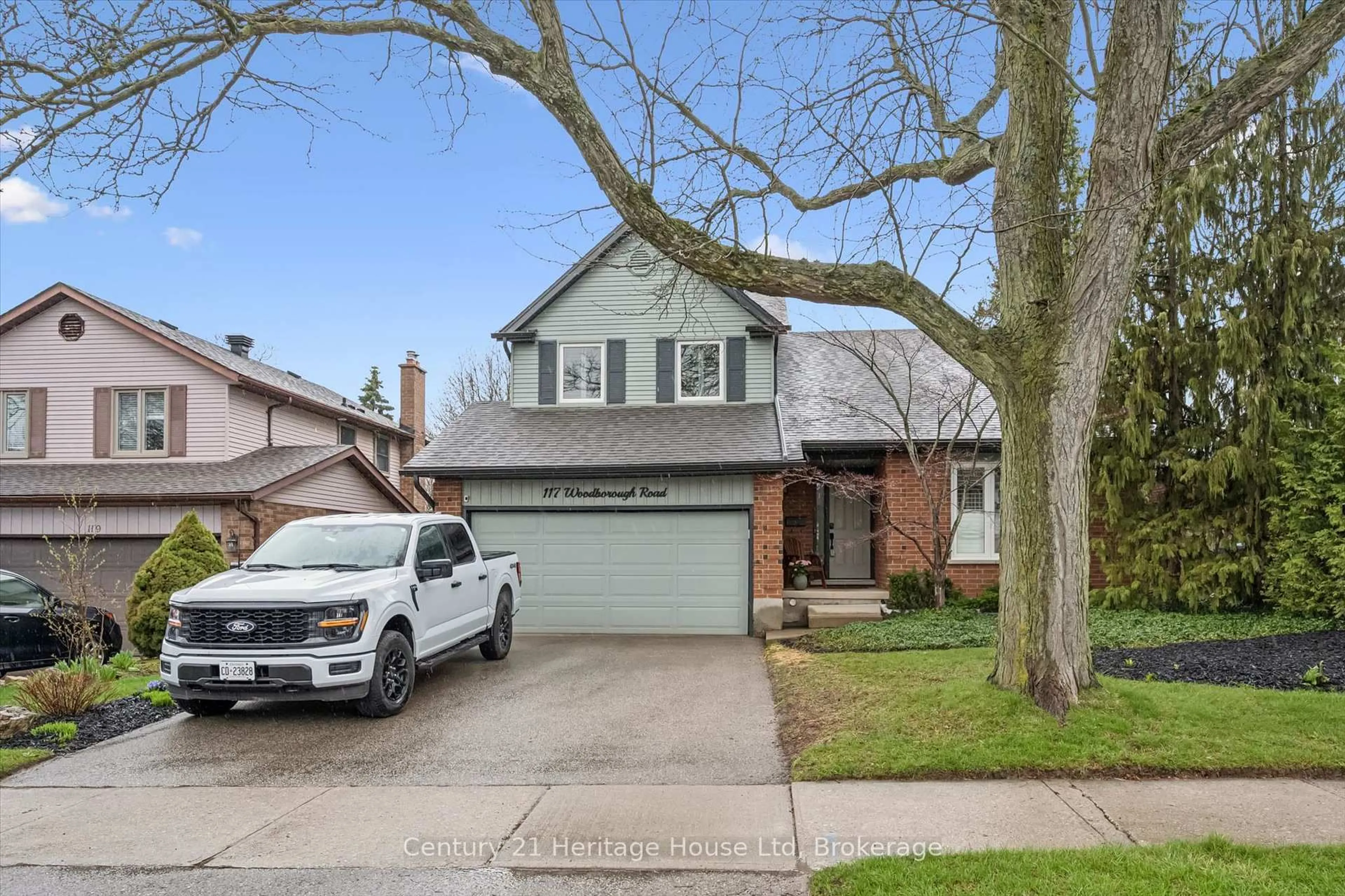 Home with brick exterior material, street for 117 Woodborough Rd, Guelph Ontario N1G 3L7