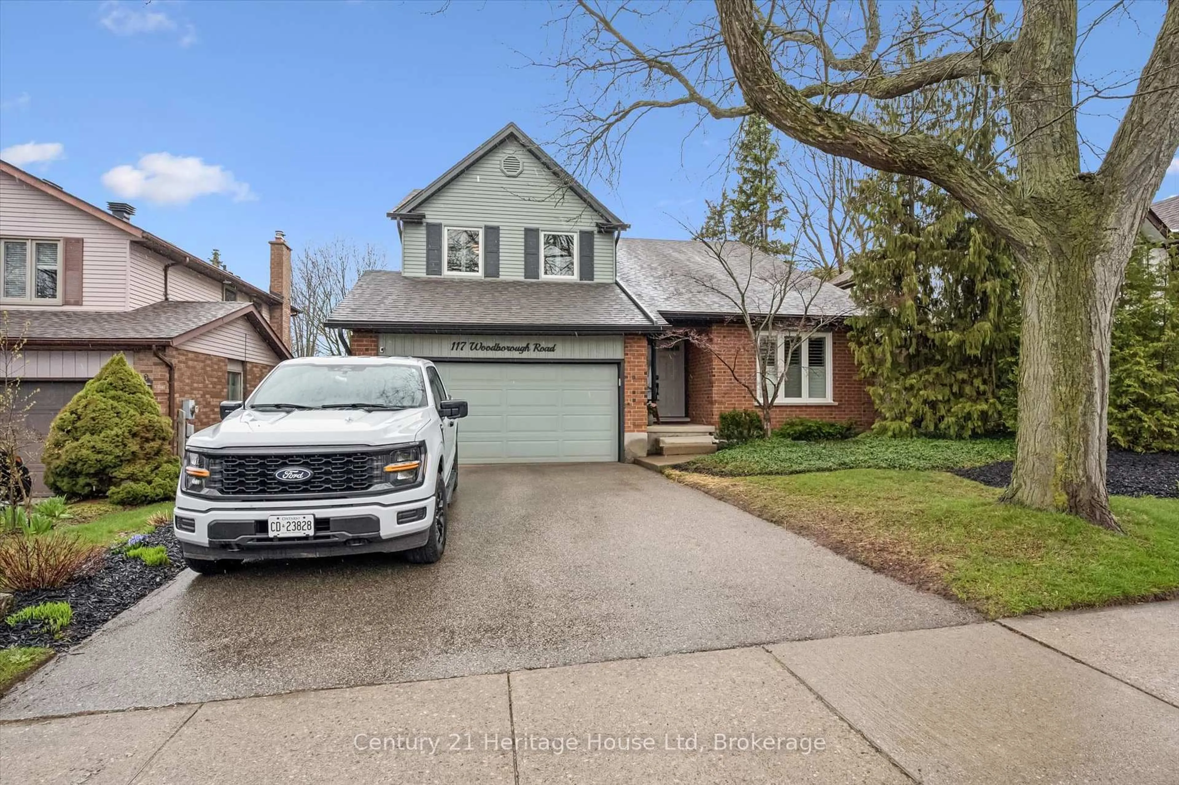 Home with brick exterior material, street for 117 Woodborough Rd, Guelph Ontario N1G 3L7