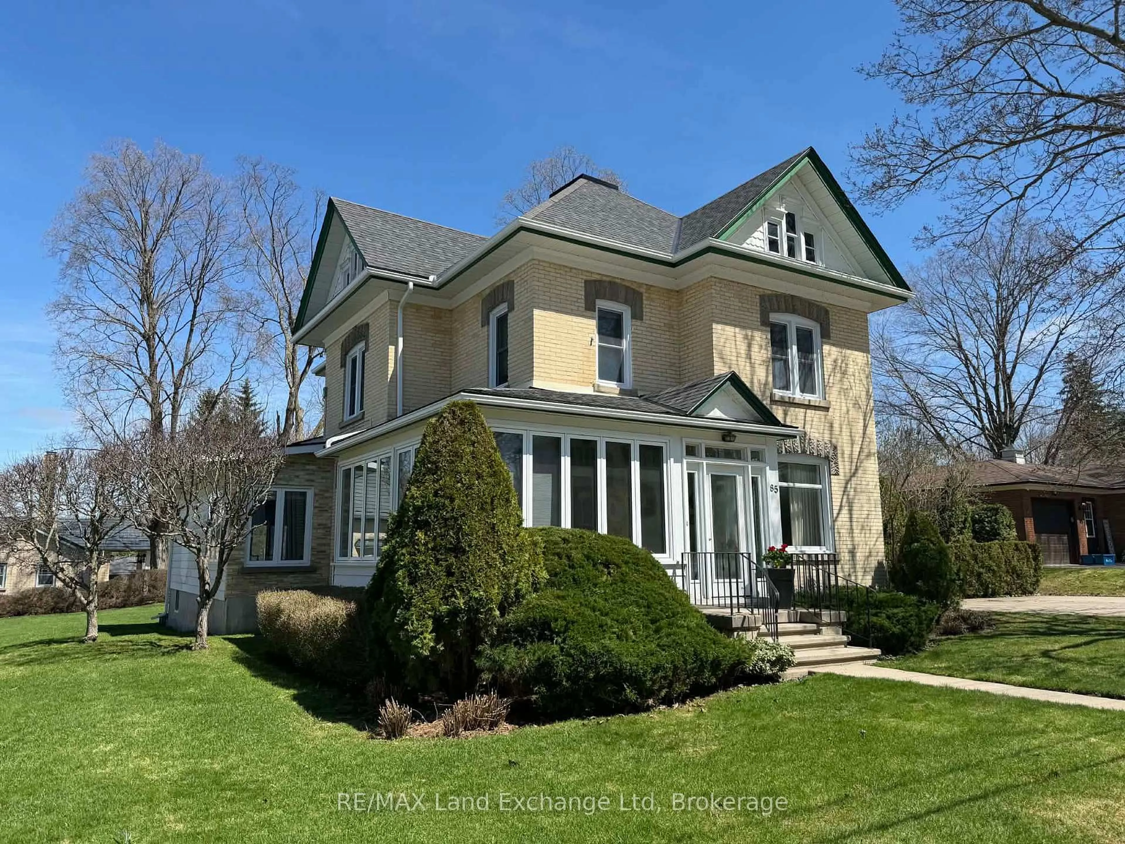 Unknown for 85 Patrick St, North Huron Ontario N0G 2W0