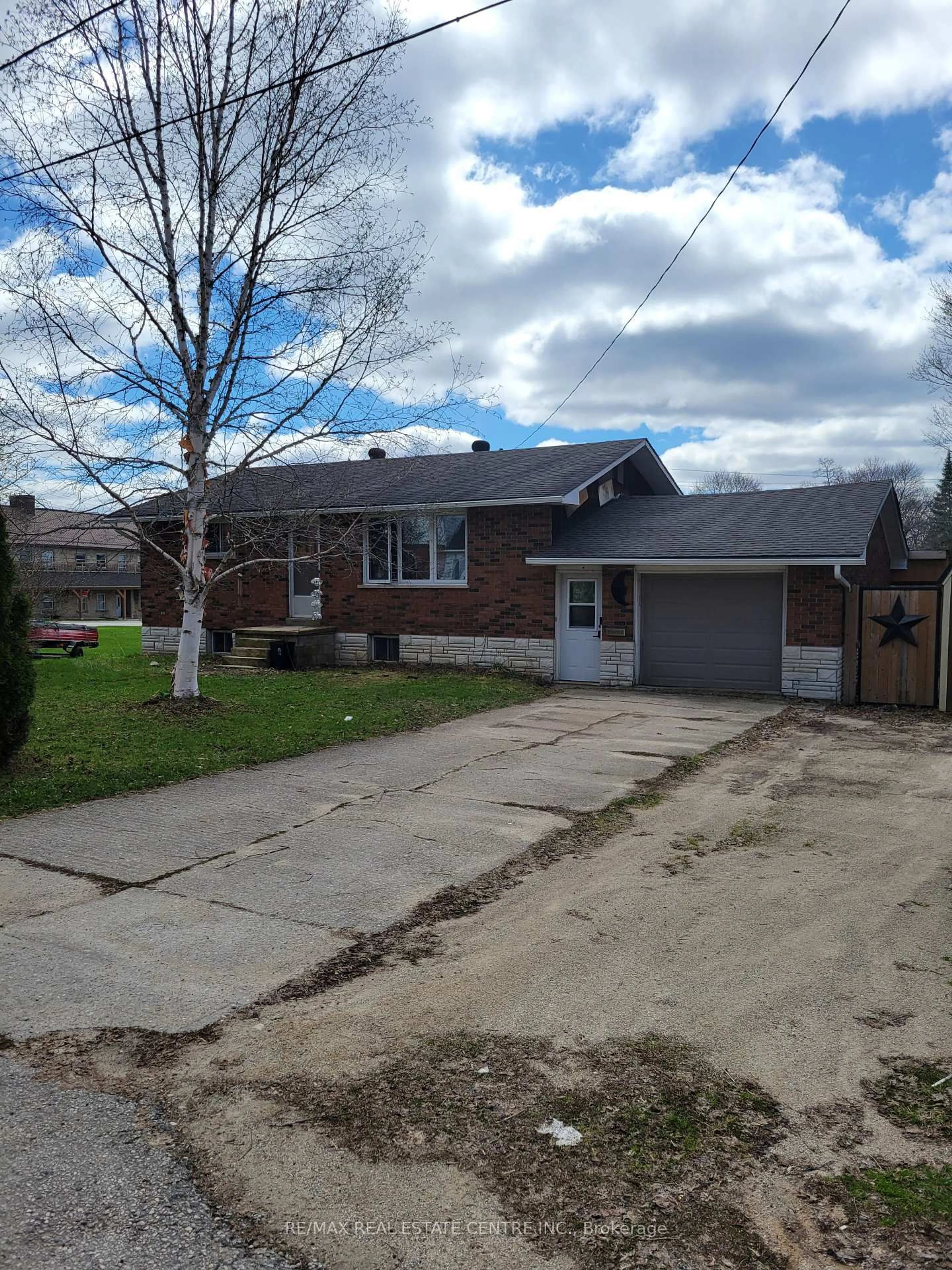 Home with brick exterior material, street for 127 Hunter St, Grey Highlands Ontario N0G 1R0